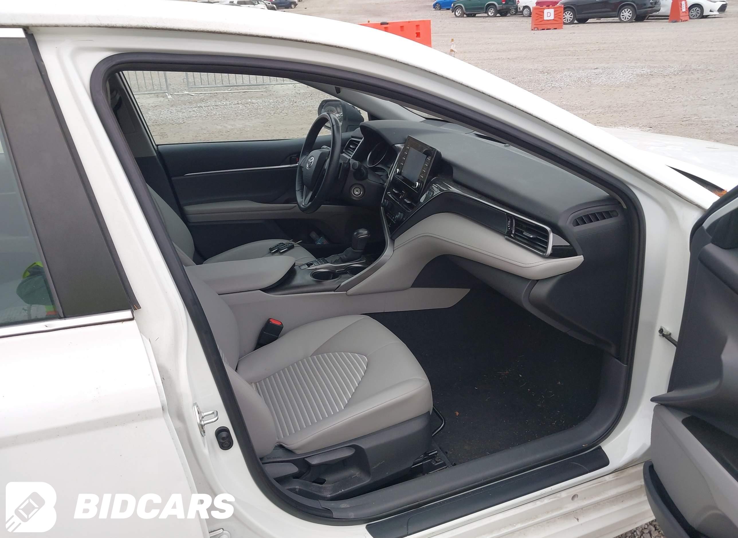 2022 Toyota Camry, Se Awd