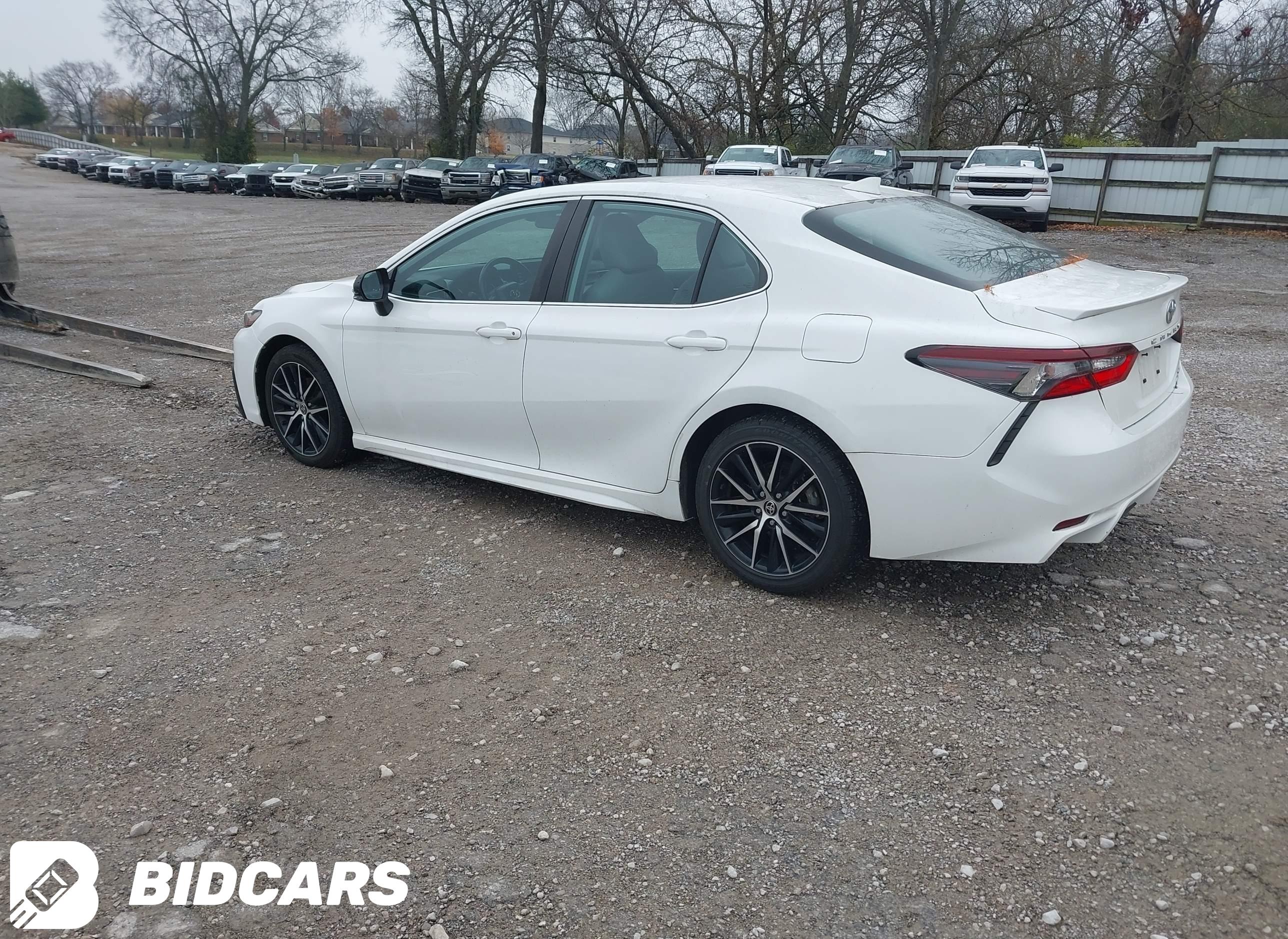 2022 Toyota Camry, Se Awd