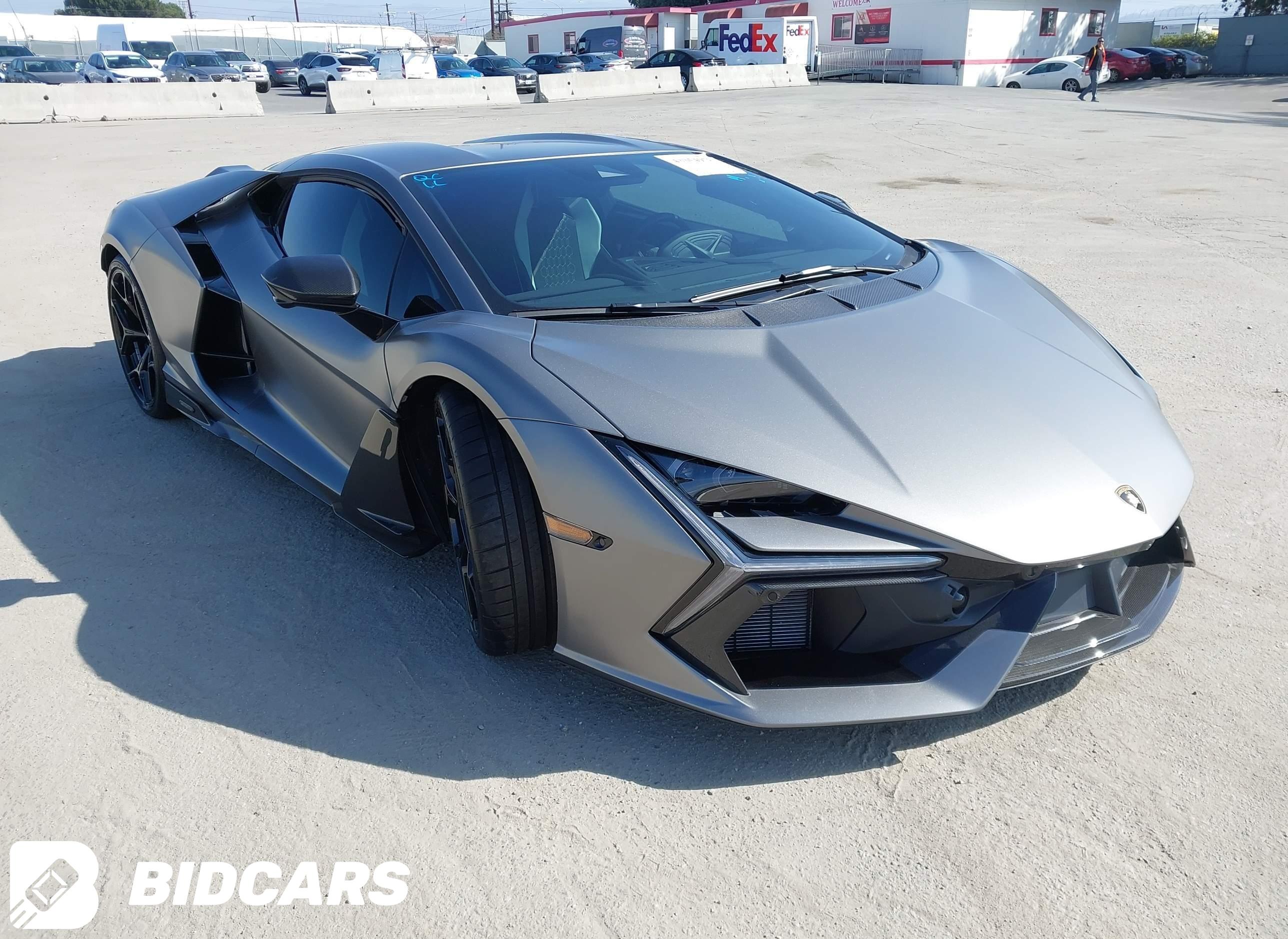 2025 Lamborghini Revuelto