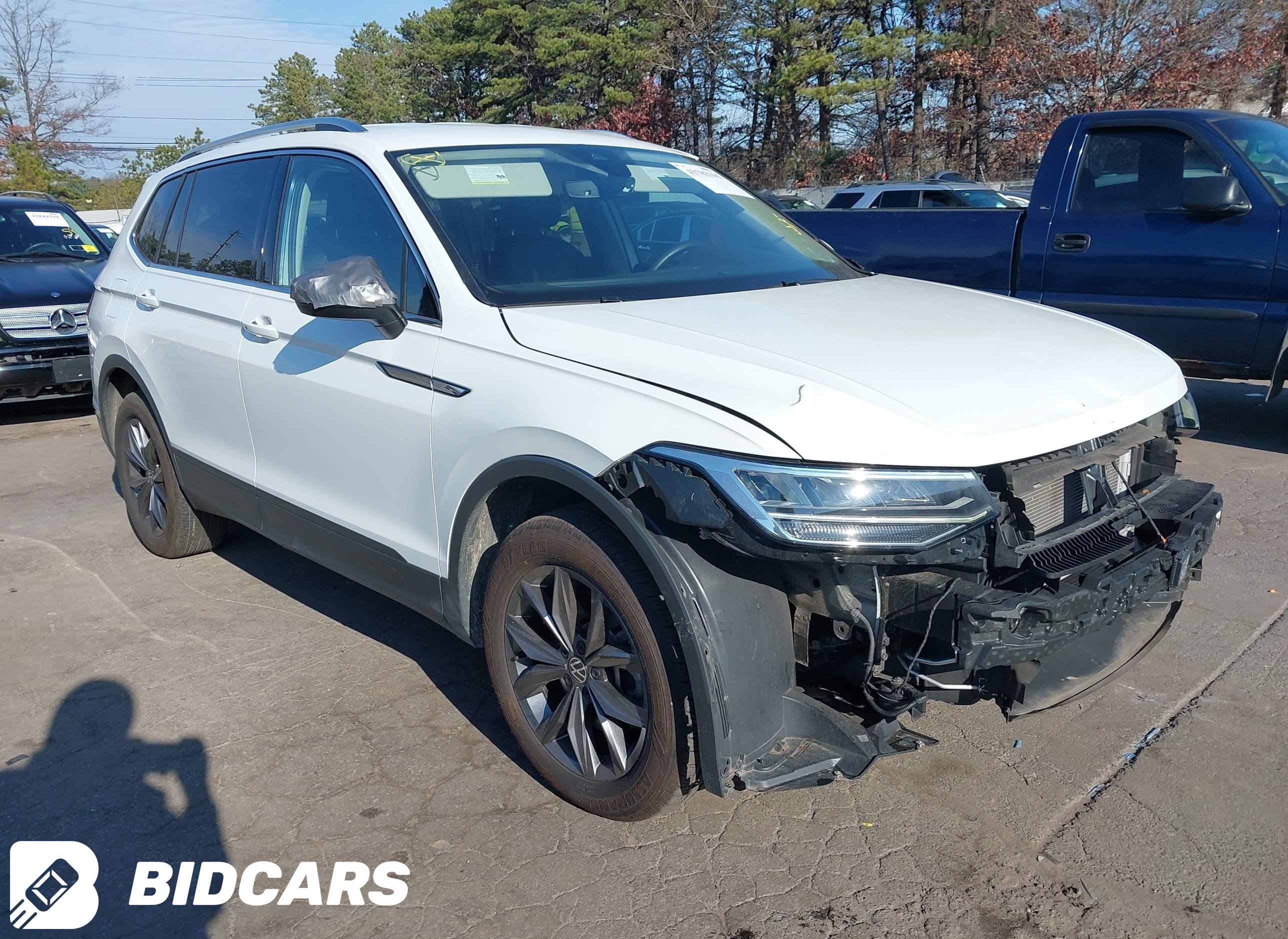 2022 Volkswagen Tiguan, 2.0T Se