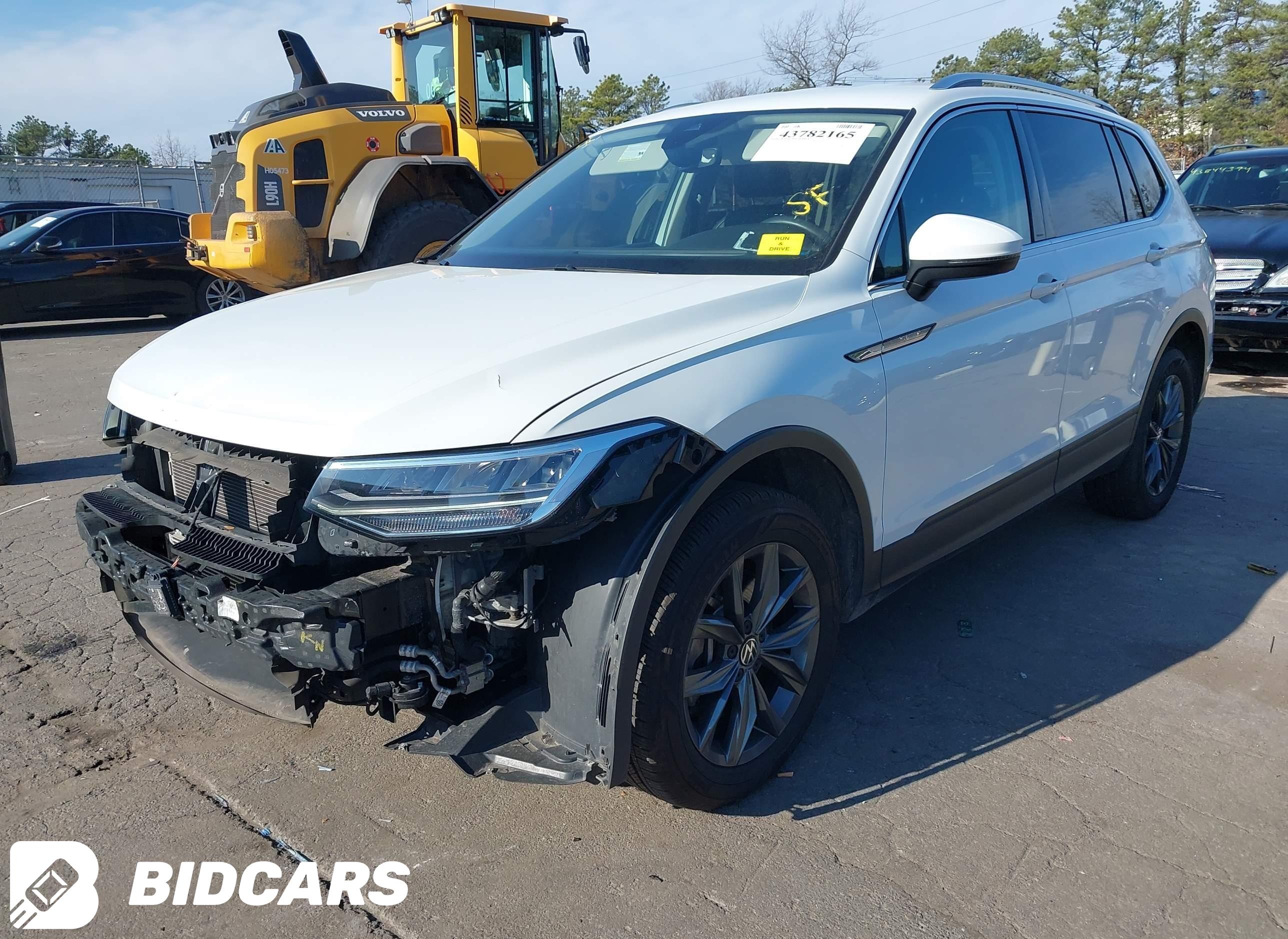 2022 Volkswagen Tiguan, 2.0T Se