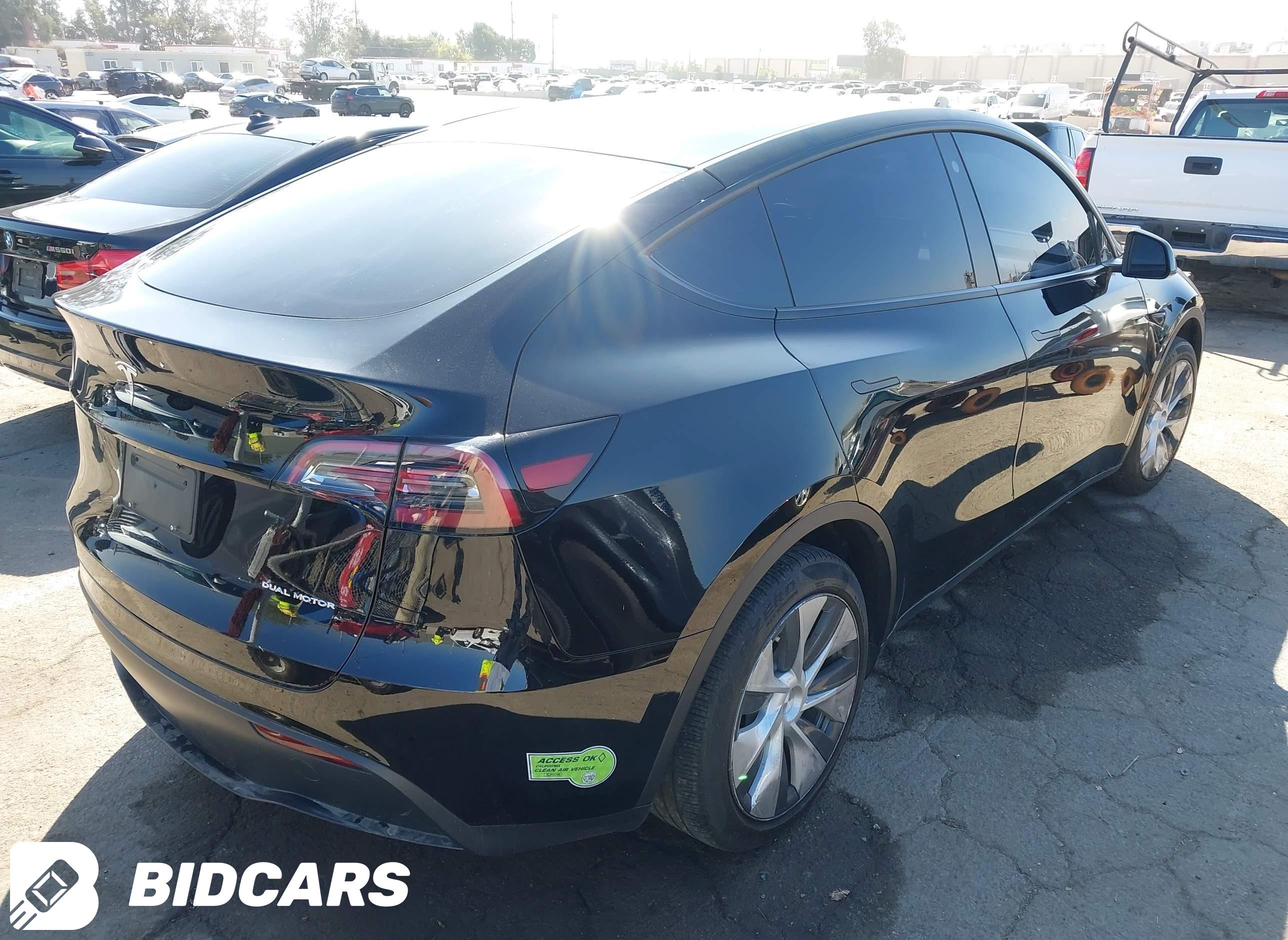 2023 Tesla Model Y, Awd/Long...