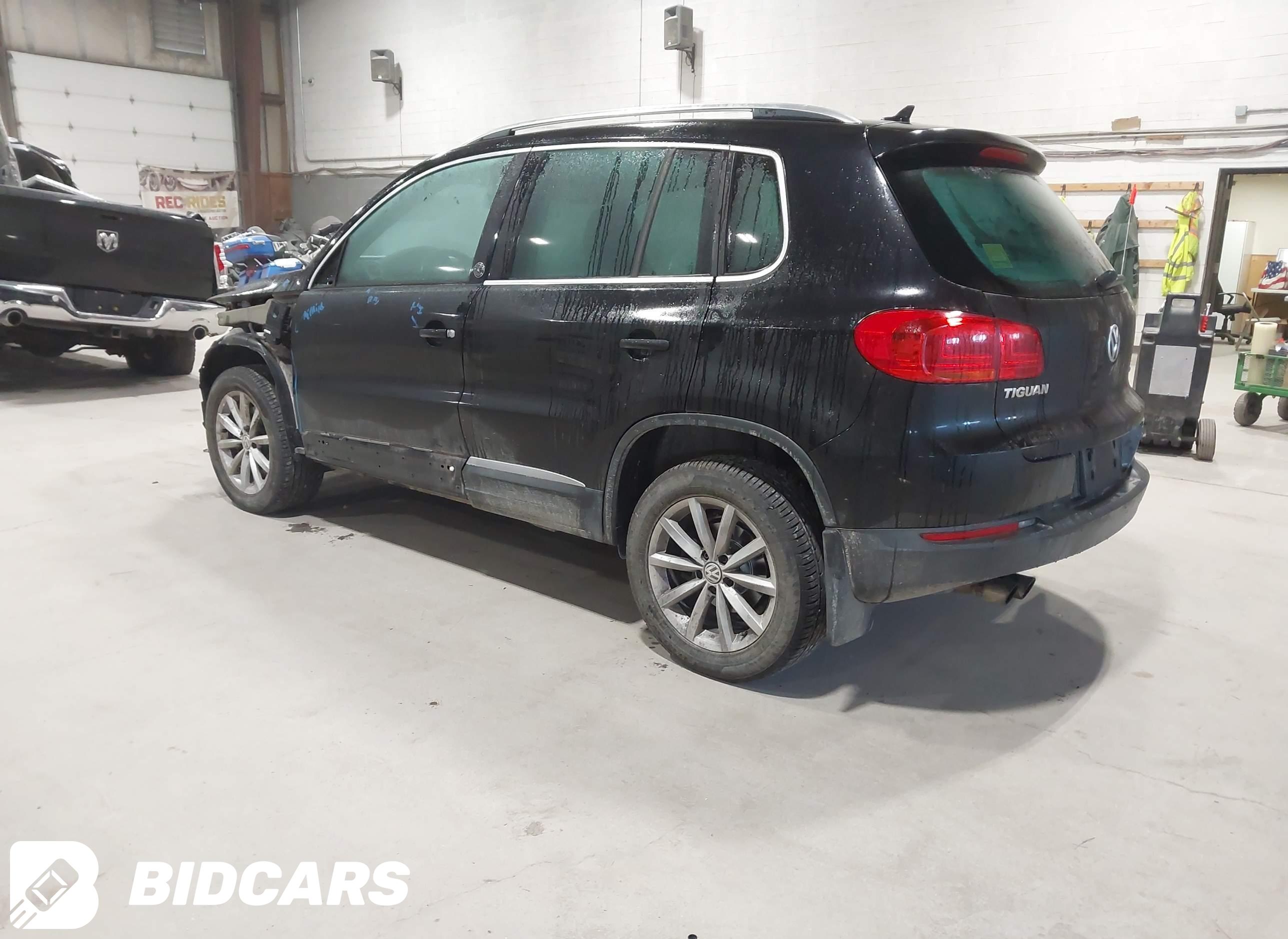 2017 Volkswagen Tiguan, 2.0T...