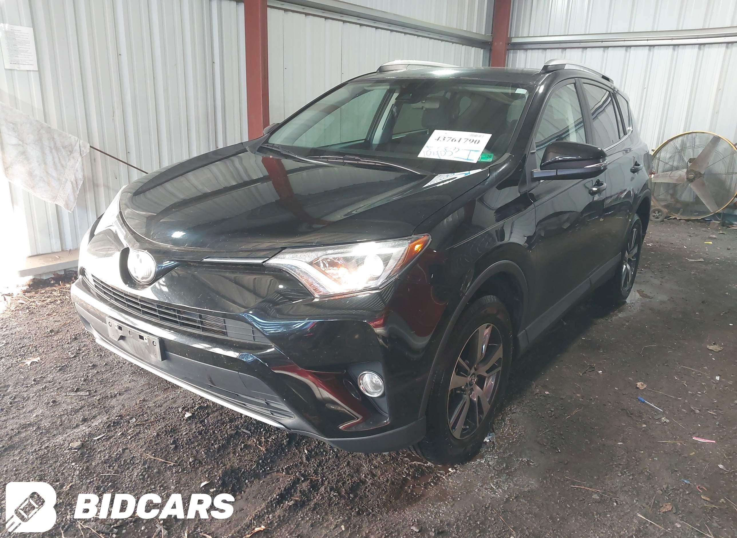 2017 Toyota RAV4, Xle
