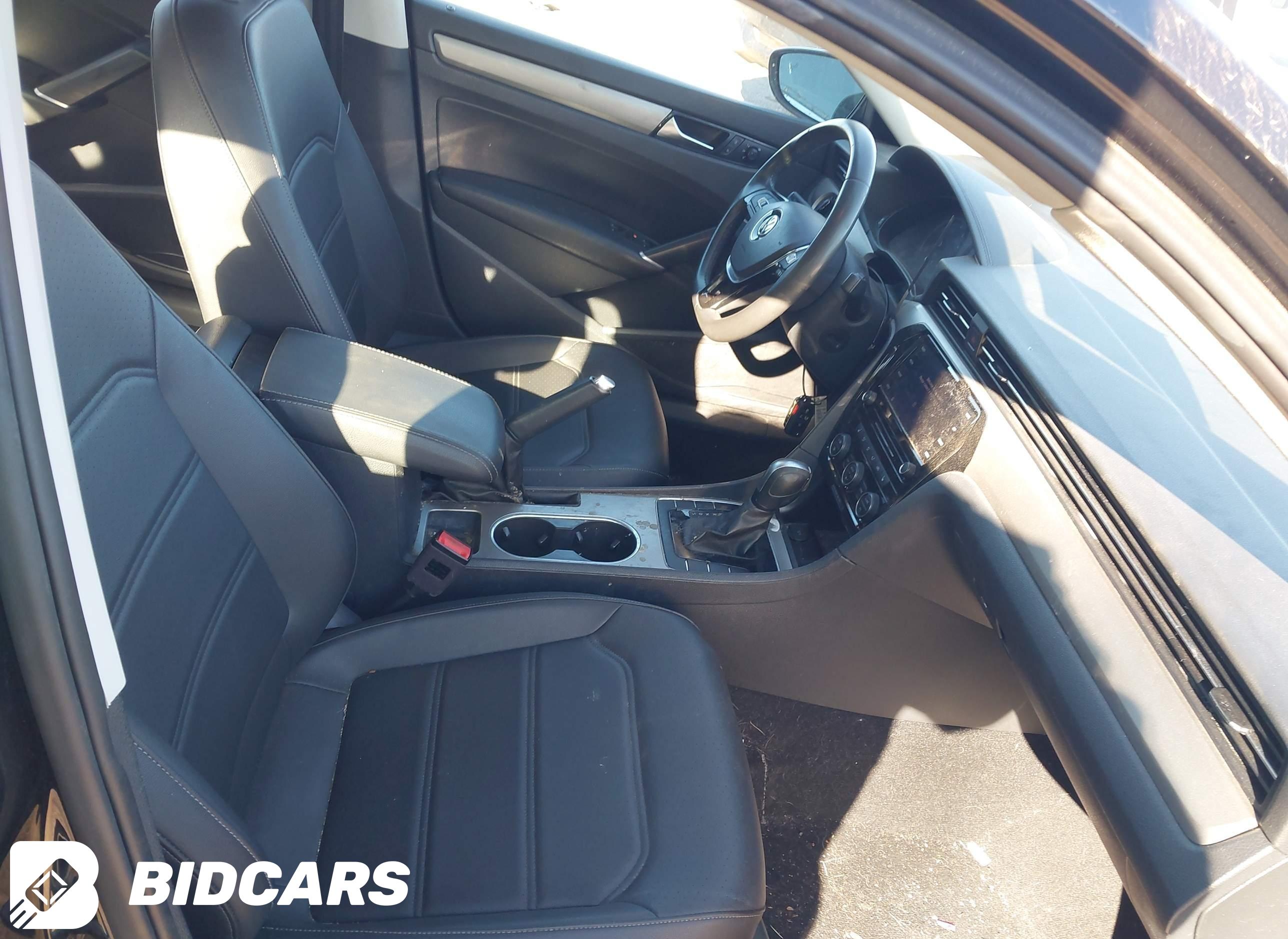 2021 Volkswagen Passat, 2.0T Se