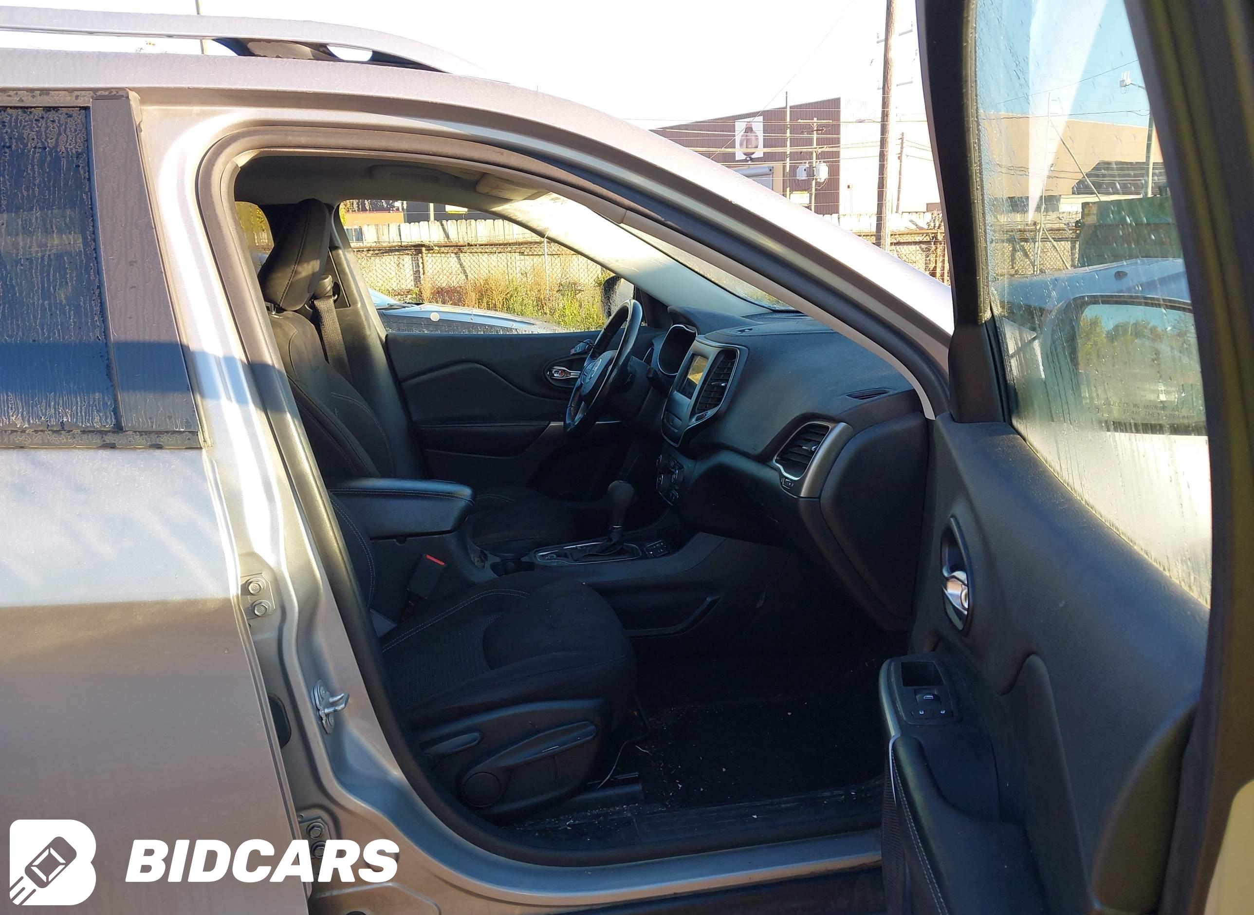 2020 Jeep Cherokee, Latitude Fwd