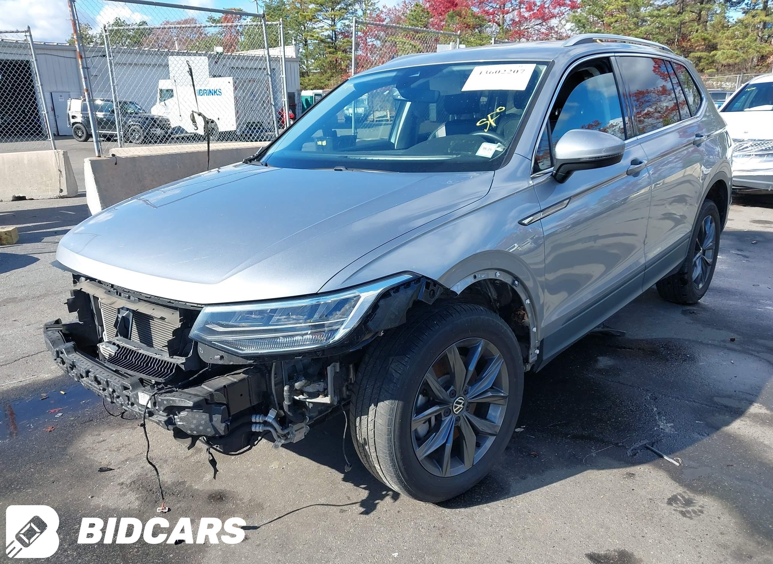 2022 Volkswagen Tiguan, 2.0T Se