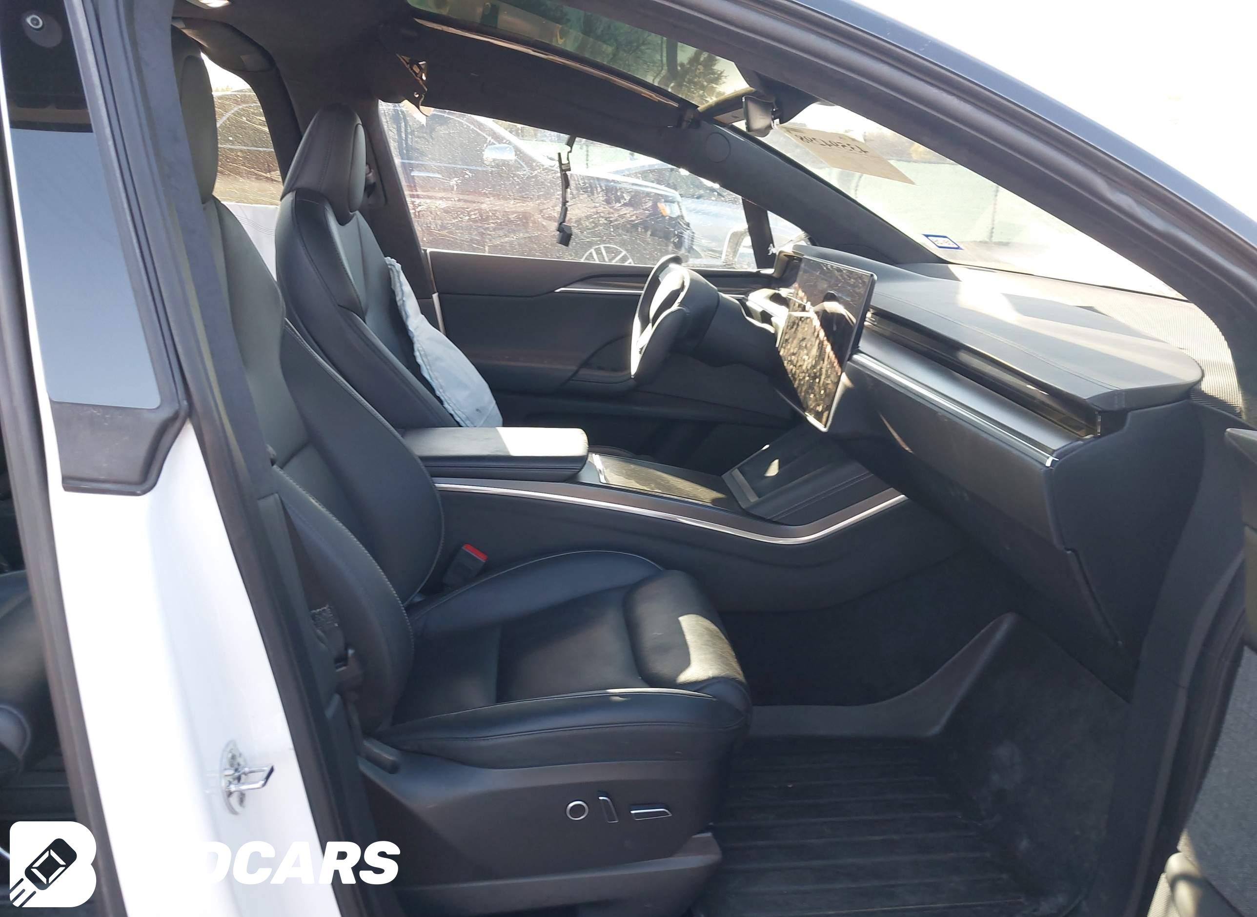 2022 Tesla Model X, Plaid Tri...