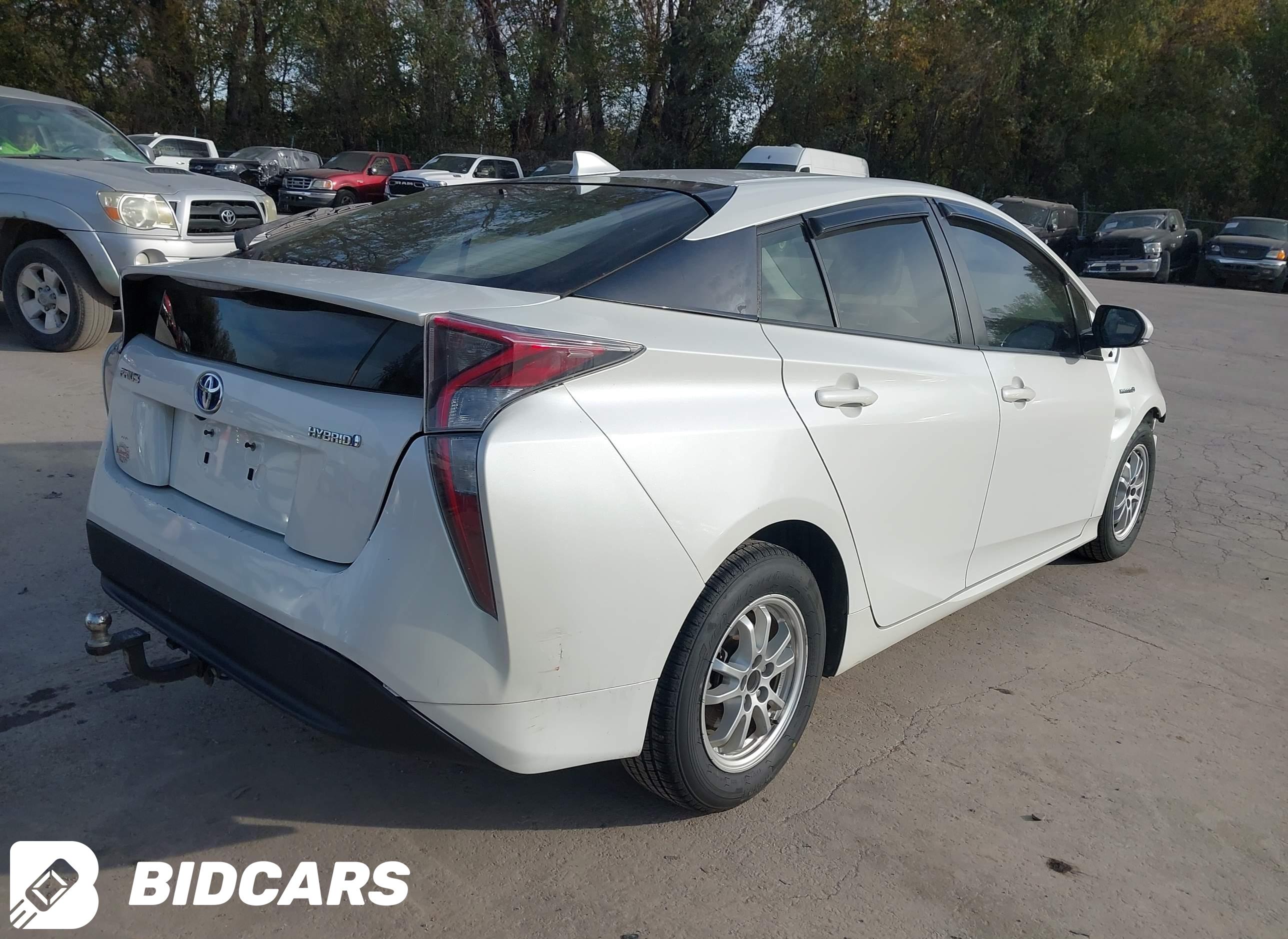 2016 Toyota Prius, Four