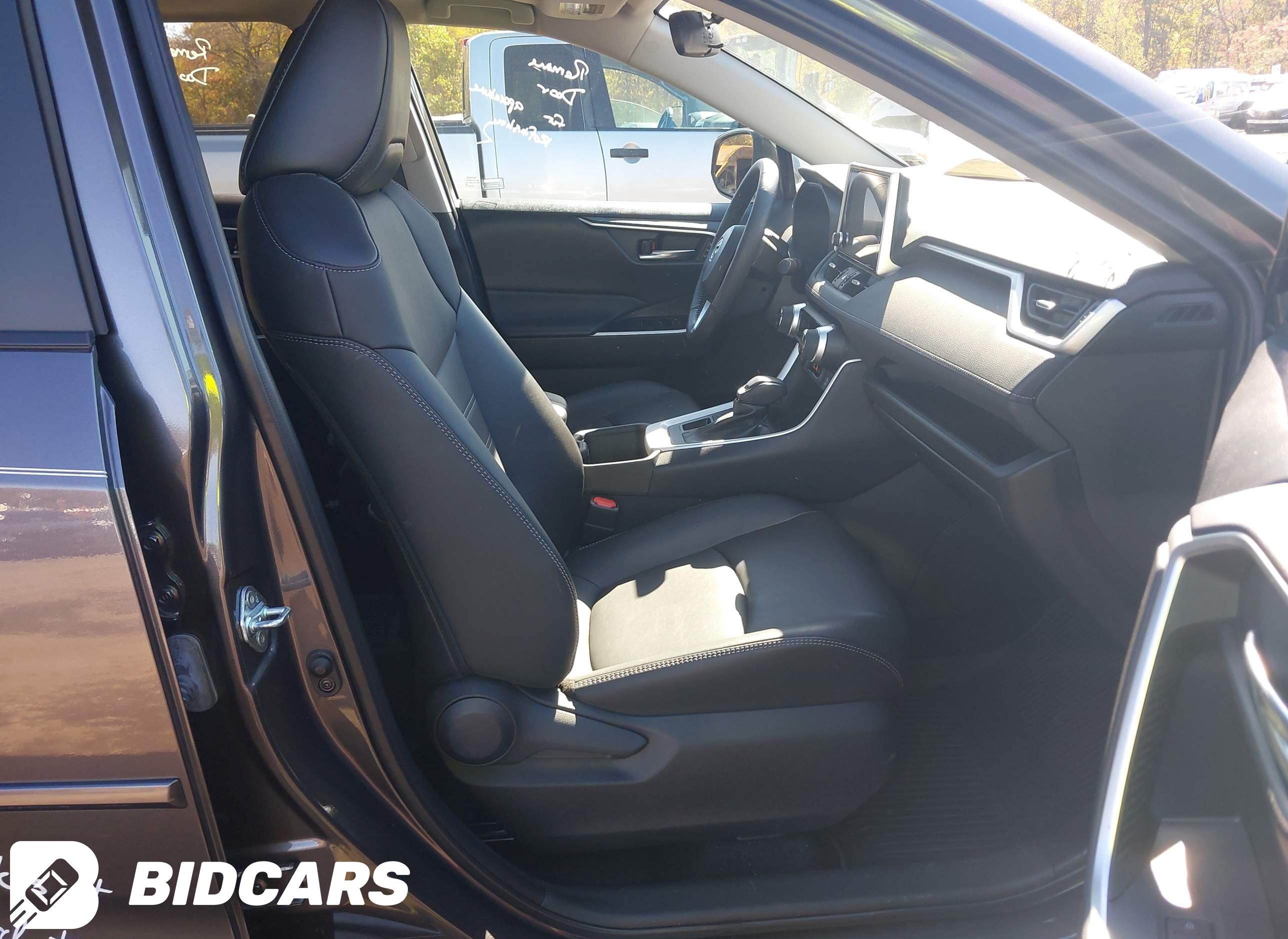 2023 Toyota RAV4, Xle Premium