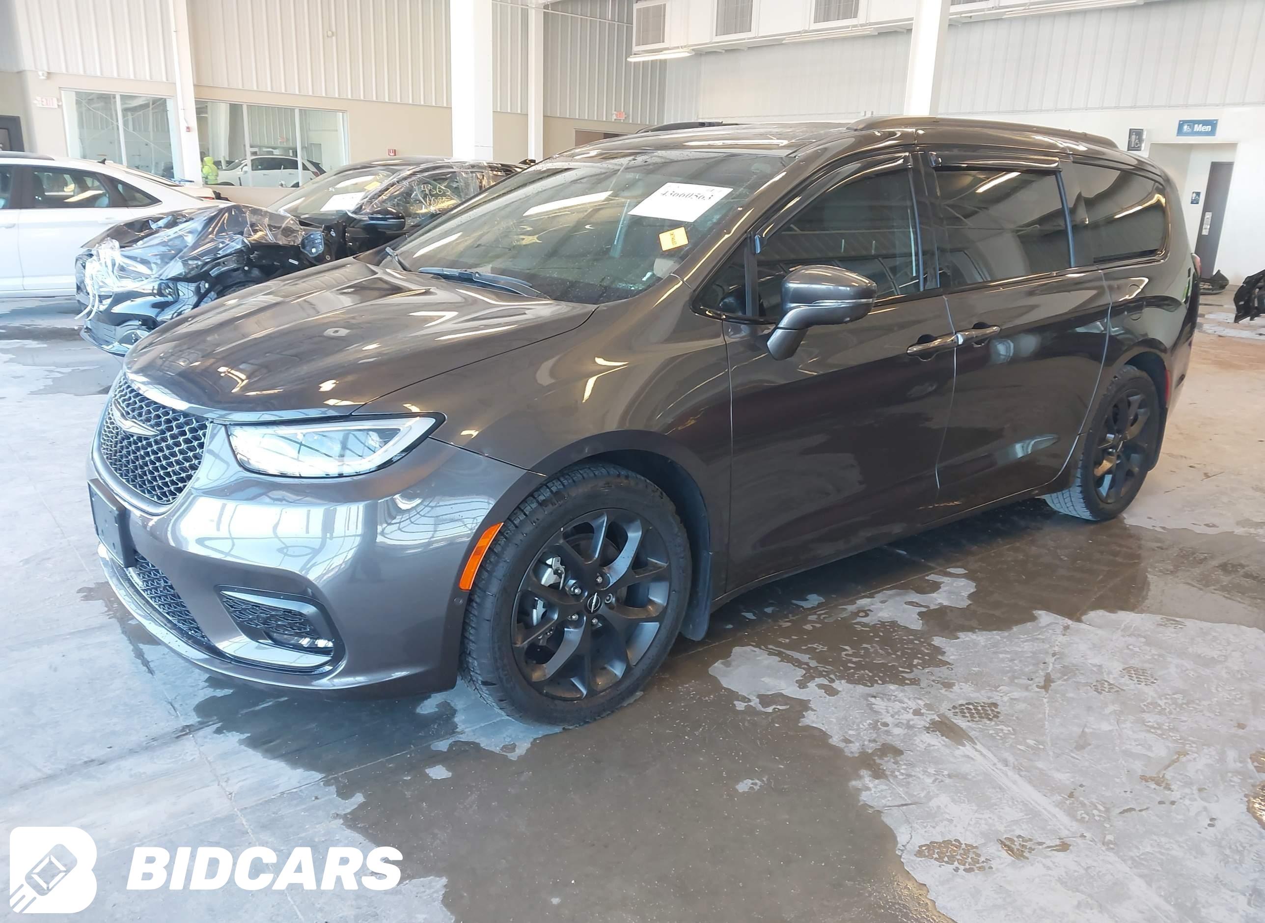 2021 Chrysler Pacifica, Touri...