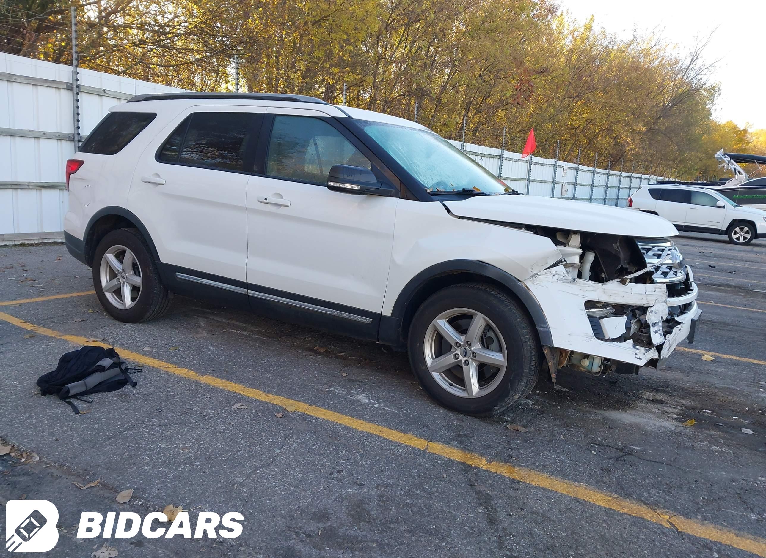 2019 Ford Explorer, Xlt