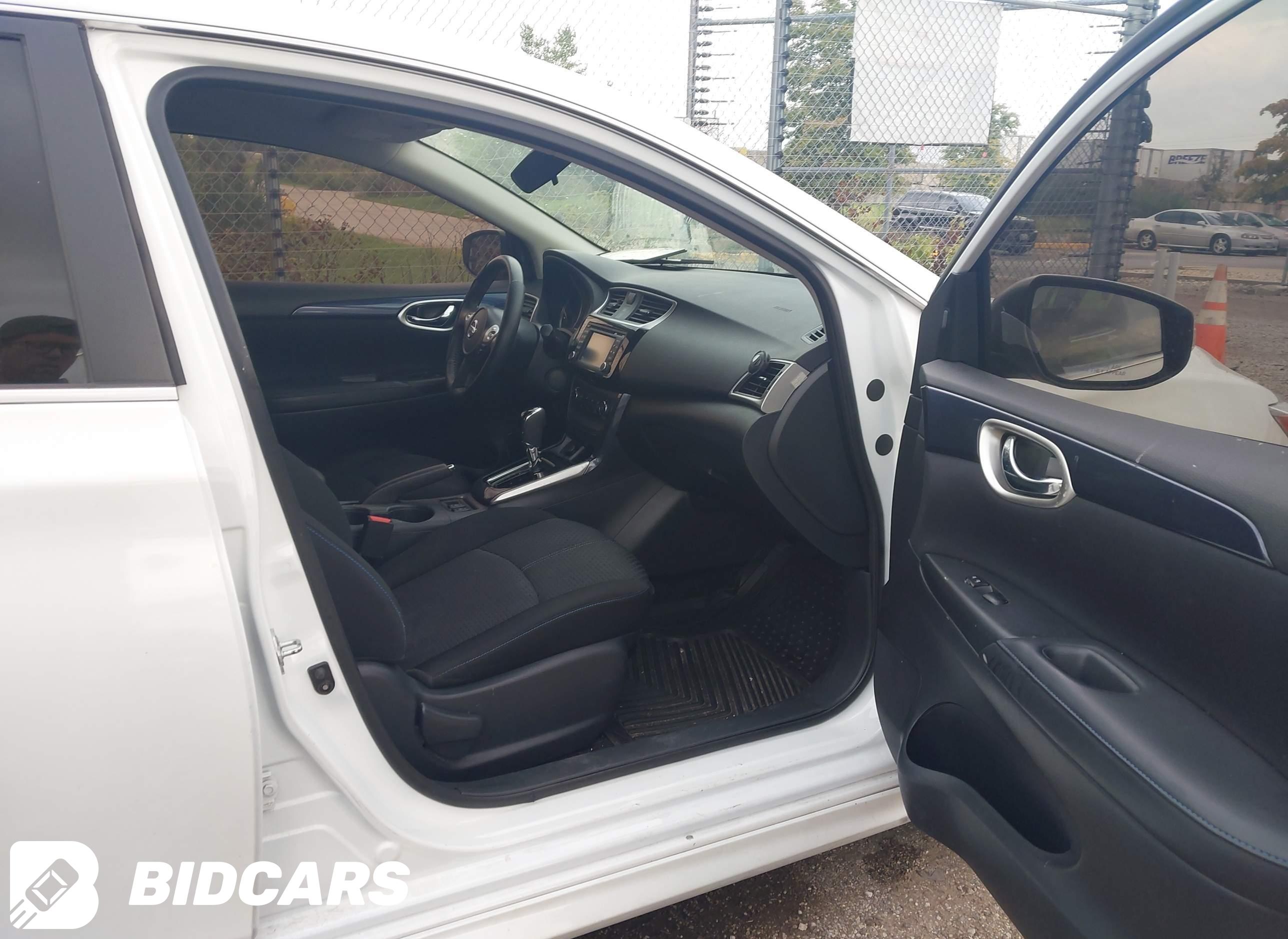 2017 Nissan Sentra, SR