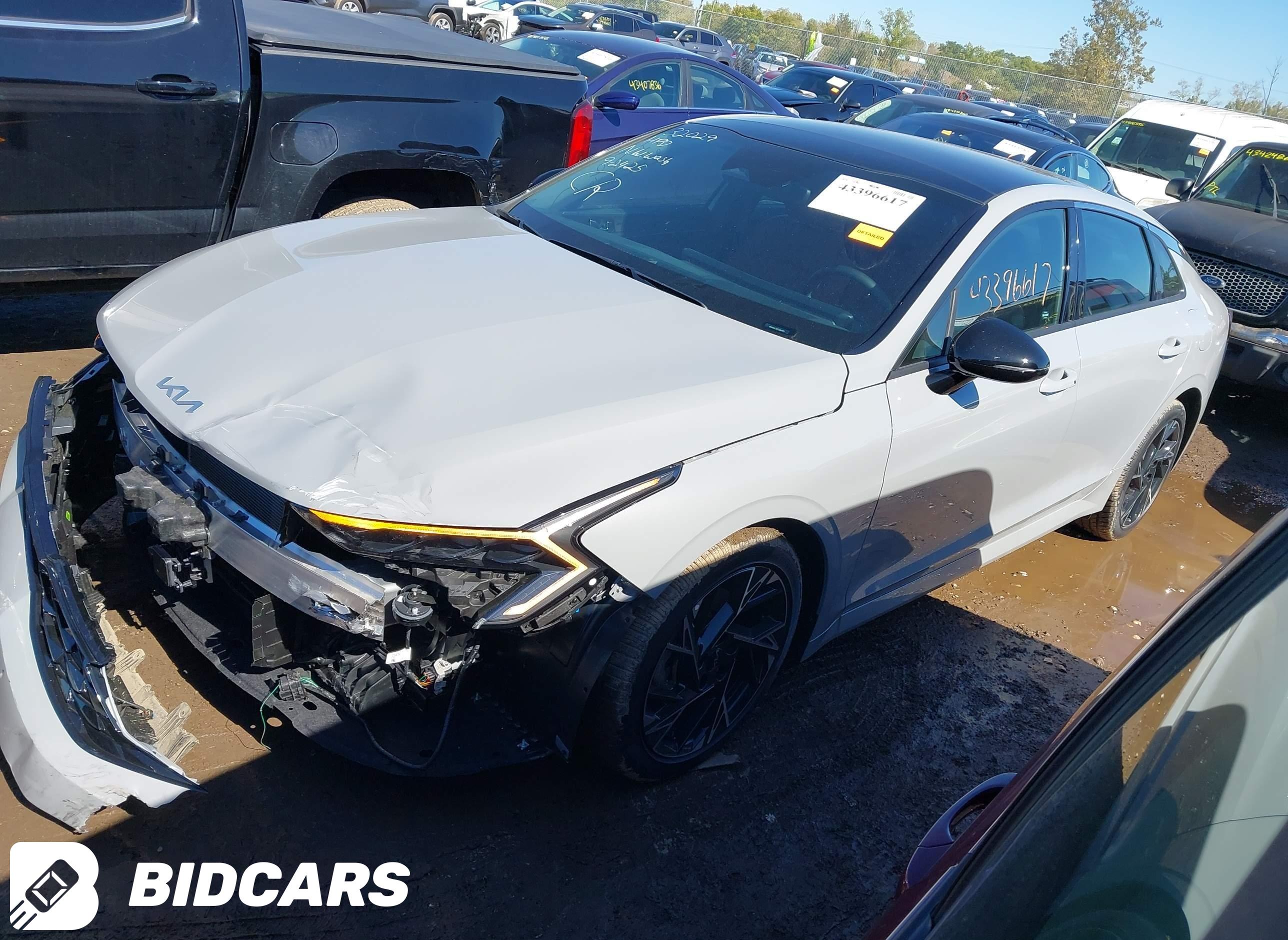 2025 KIA K5, Gt-Line