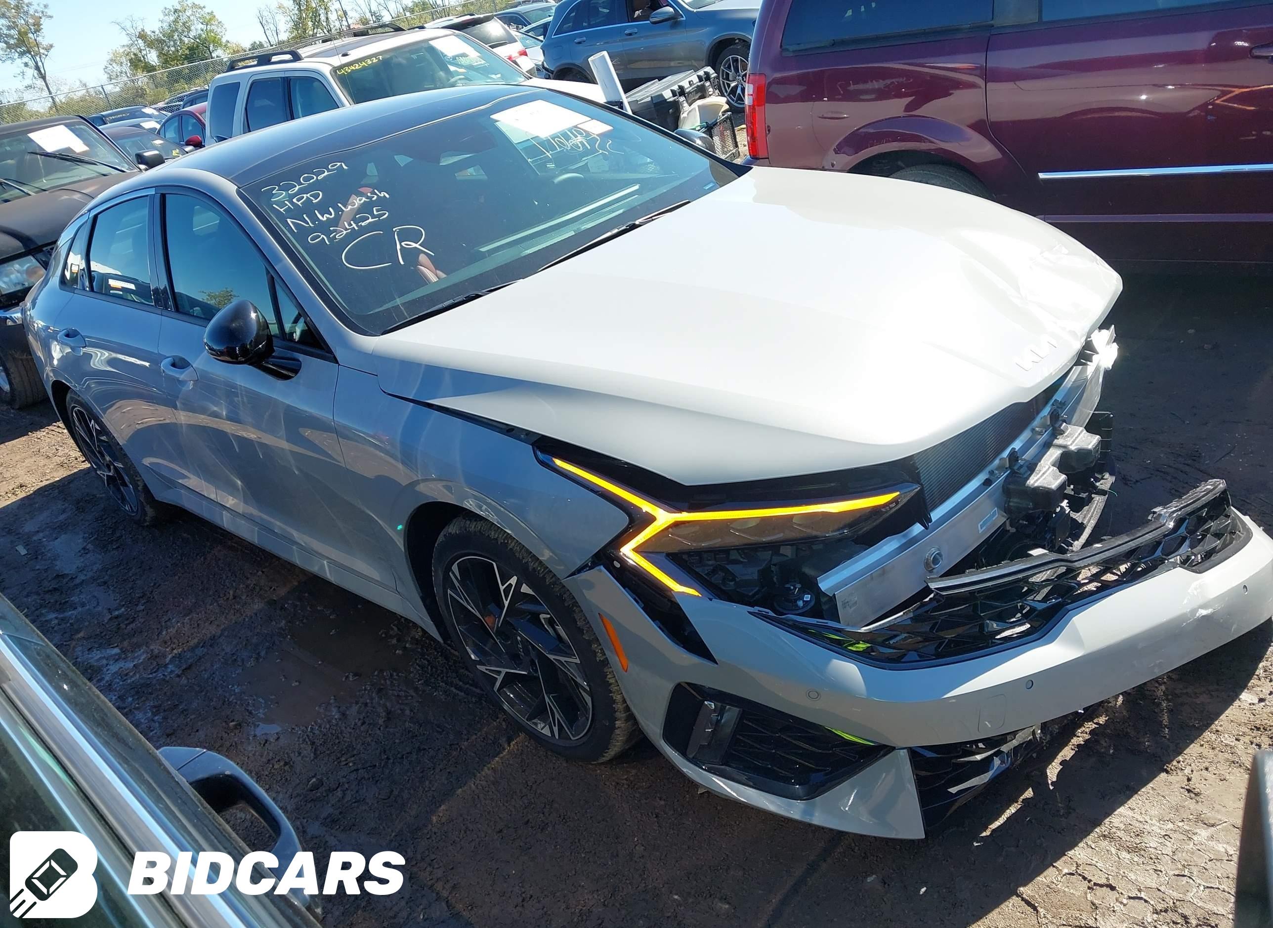 2025 KIA K5, Gt-Line