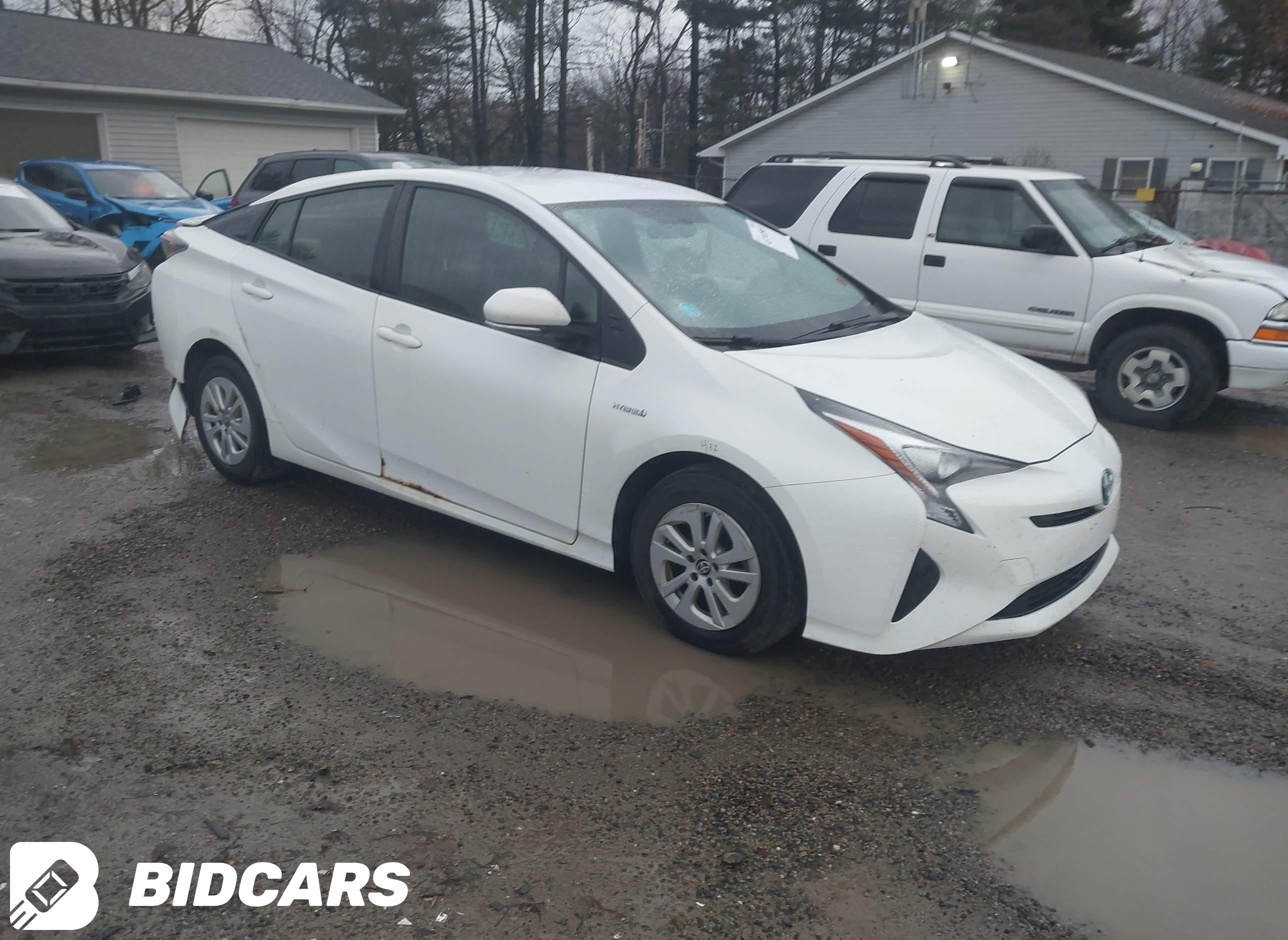 2016 Toyota Prius, Two