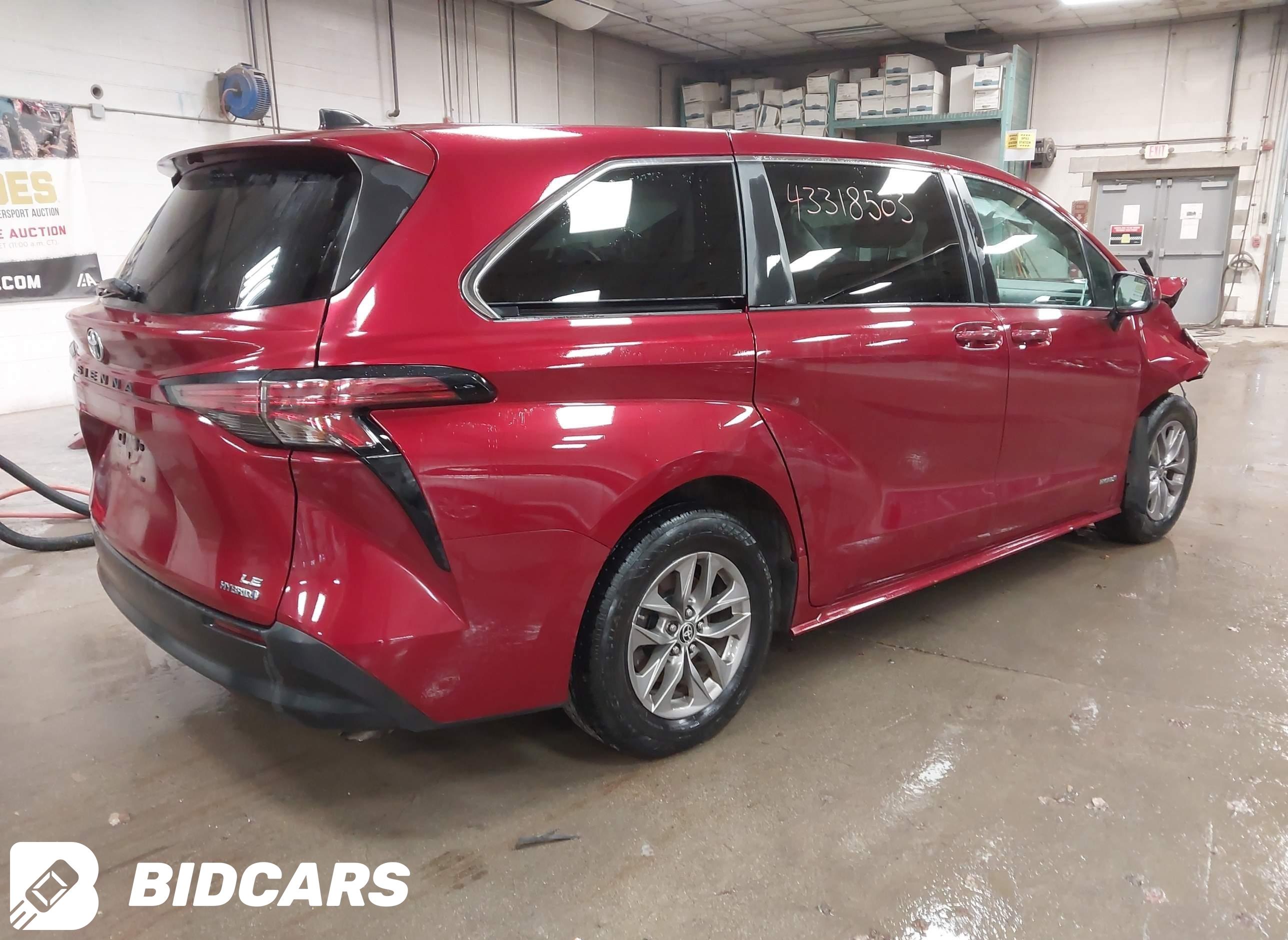 2021 Toyota Sienna, LE