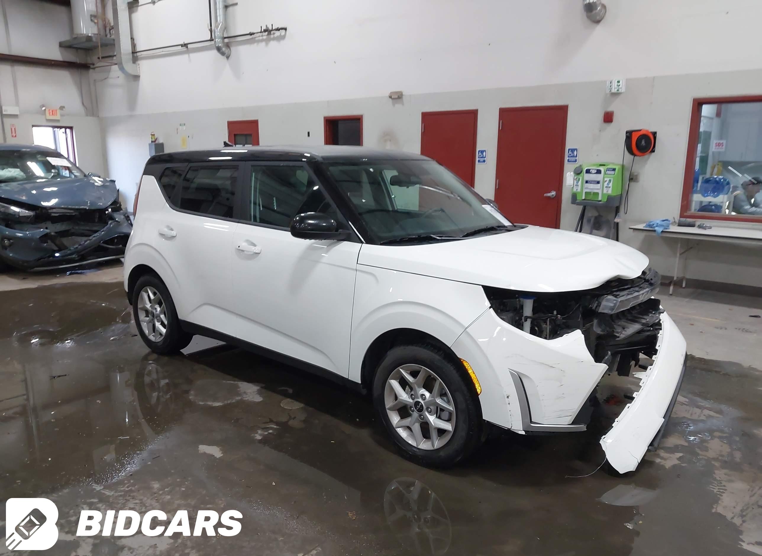 2025 KIA Soul, S