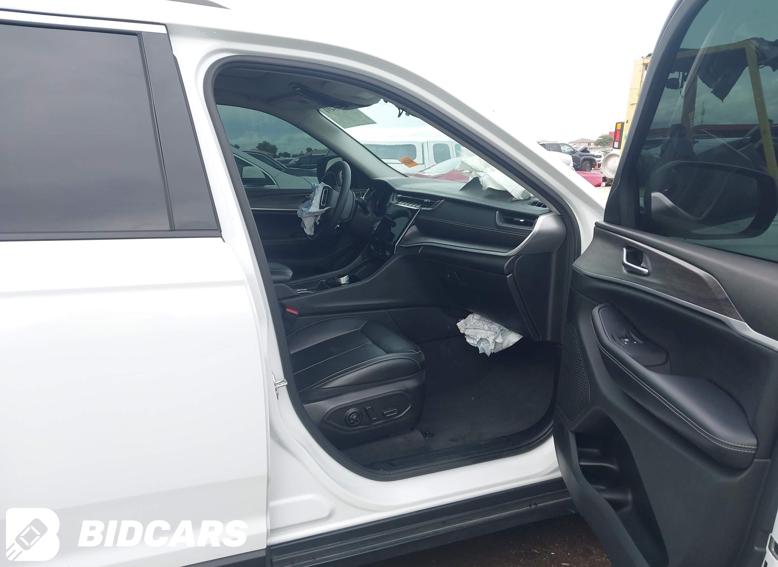 2024 Jeep Grand Cherokee, L L...