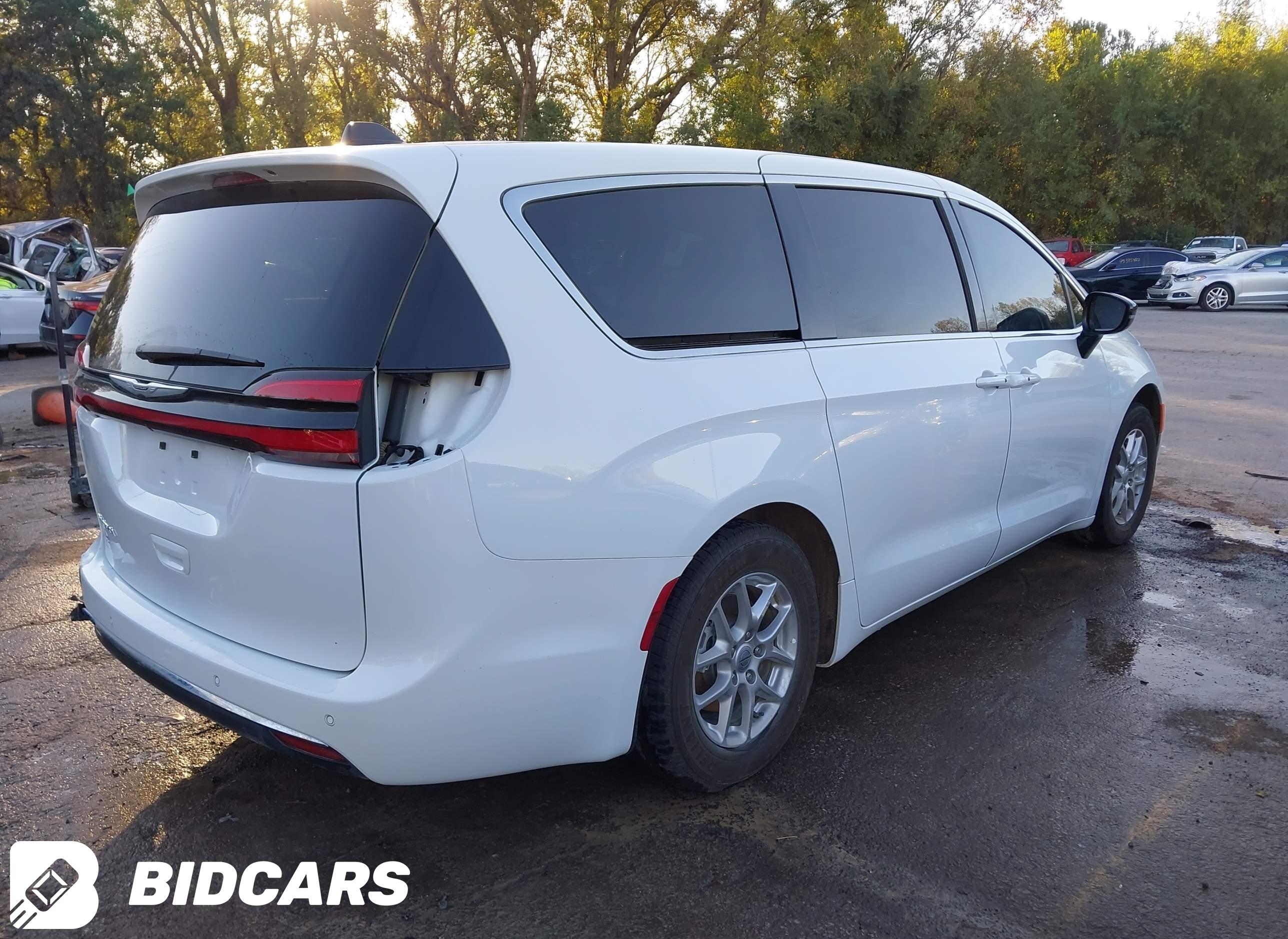 2024 Chrysler Pacifica, Touri...