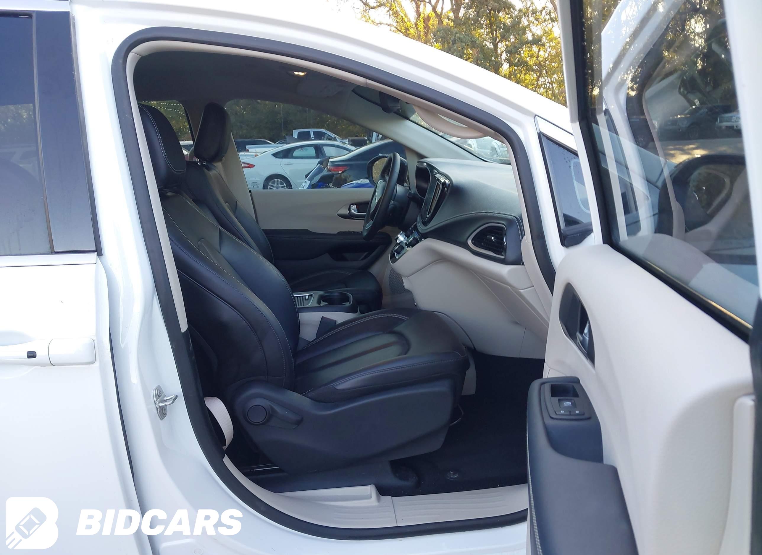 2024 Chrysler Pacifica, Touri...