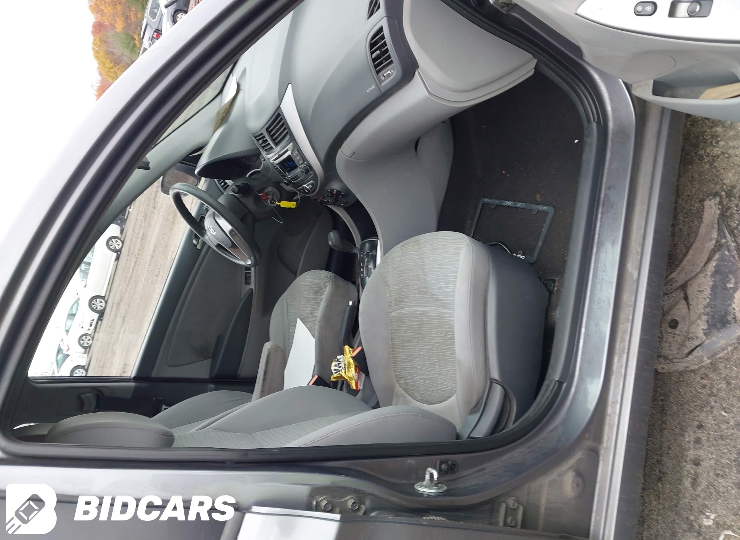 2015 Hyundai Accent, Gls