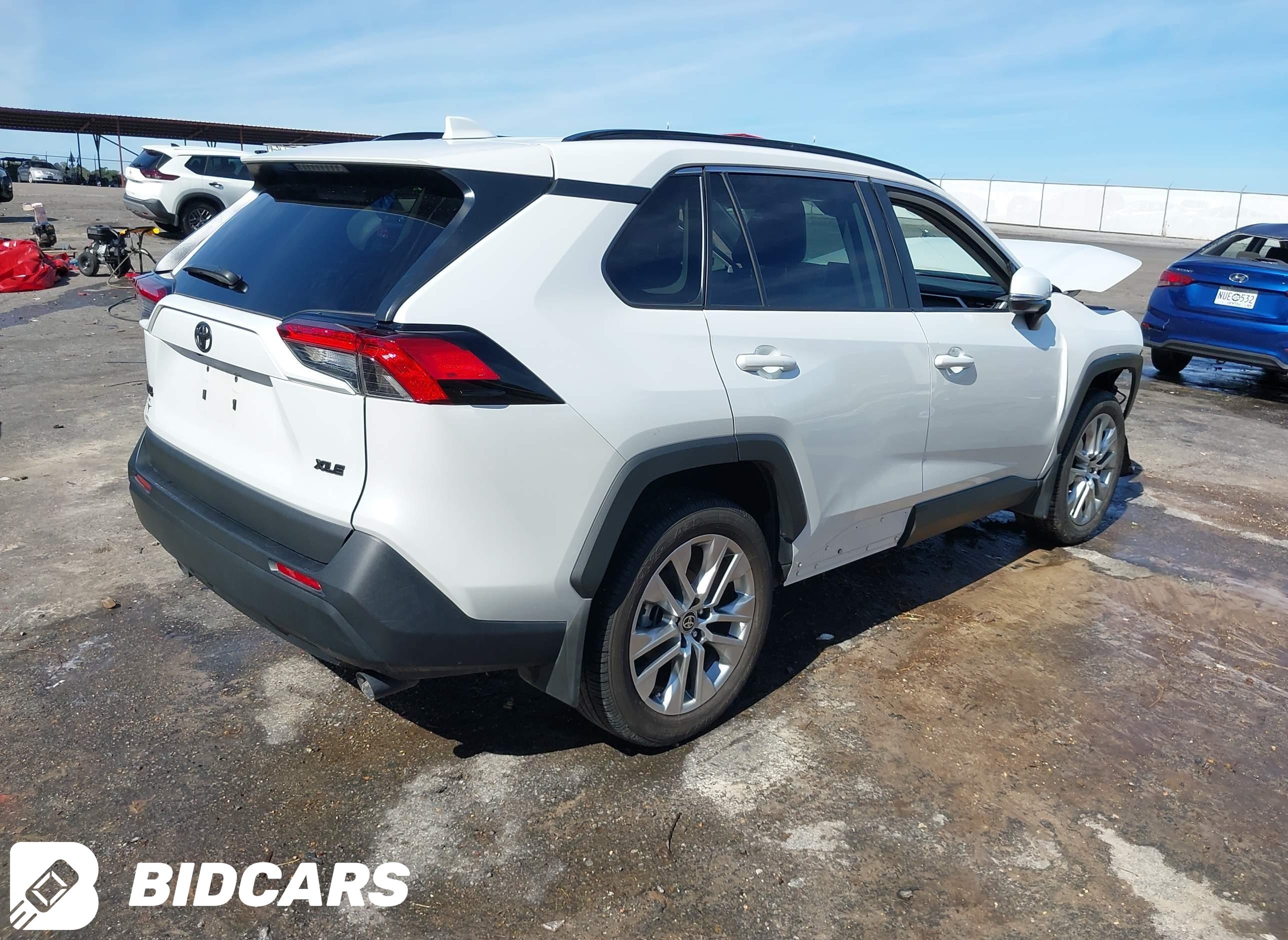 2024 Toyota RAV4, Xle Premium