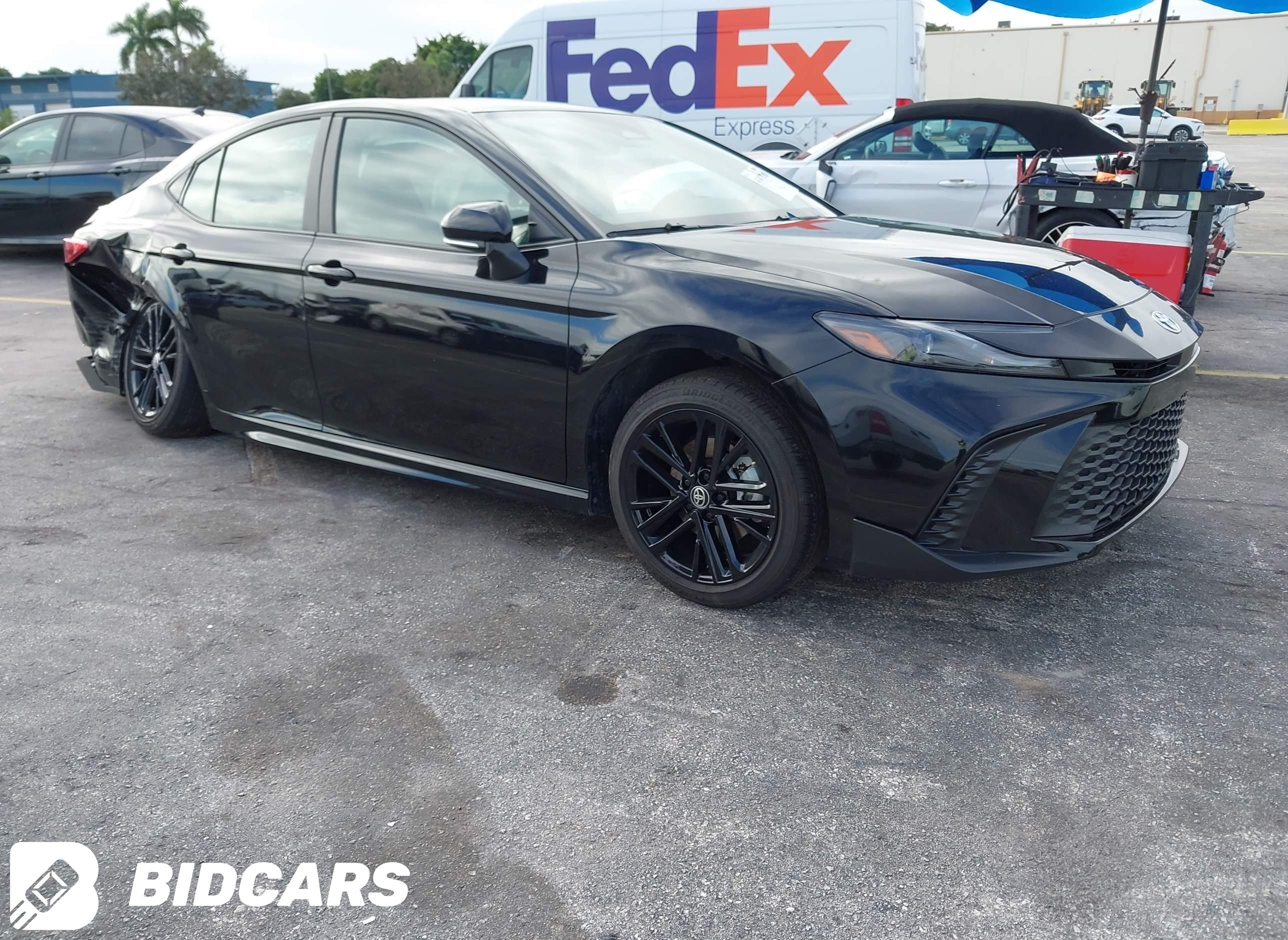 2025 Toyota Camry, SE