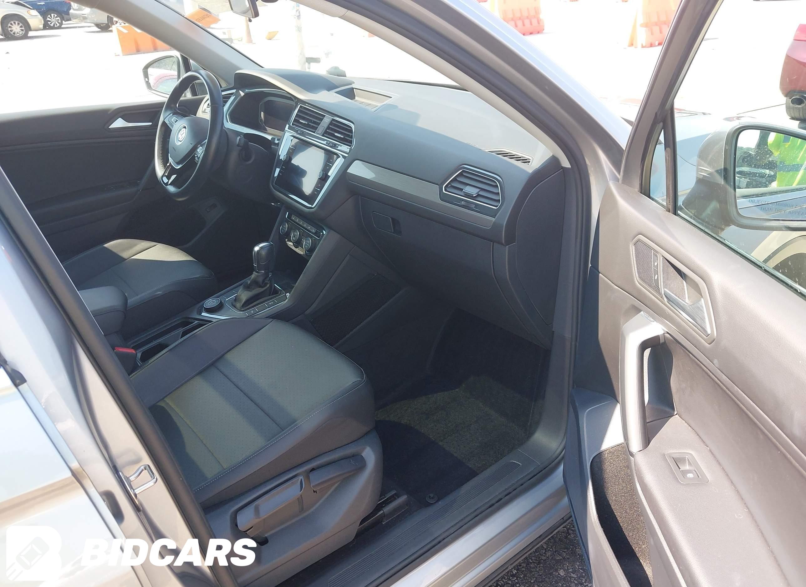 2019 Volkswagen Tiguan, 2.0T...