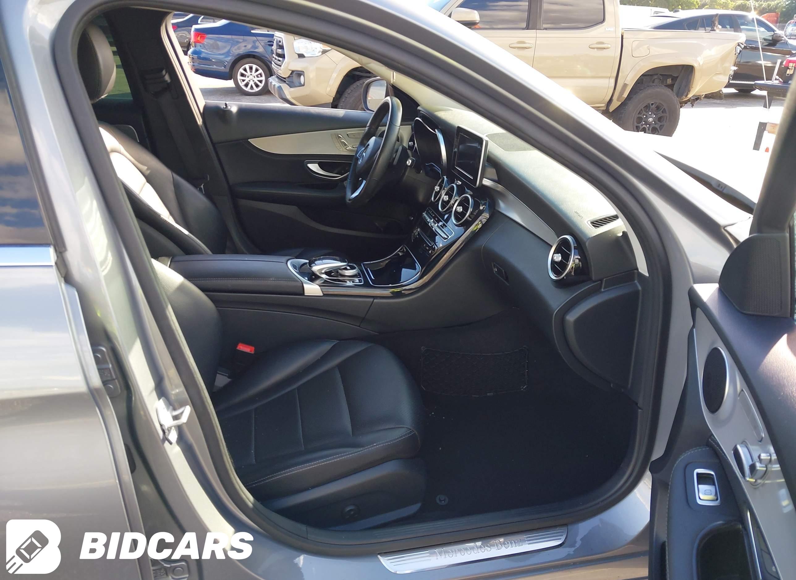 2015 Mercedes-Benz C 300, Lux...