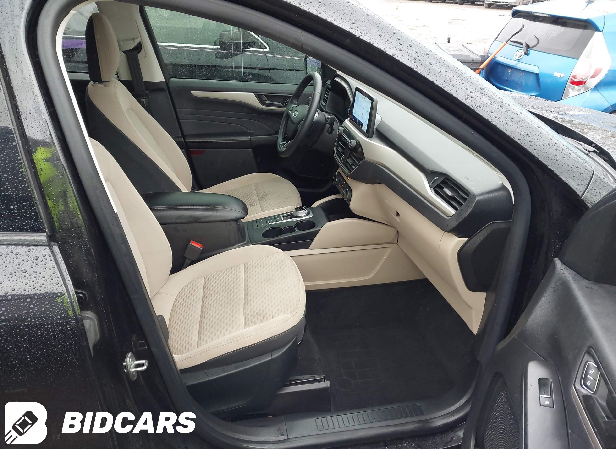 2022 Ford Escape, SE