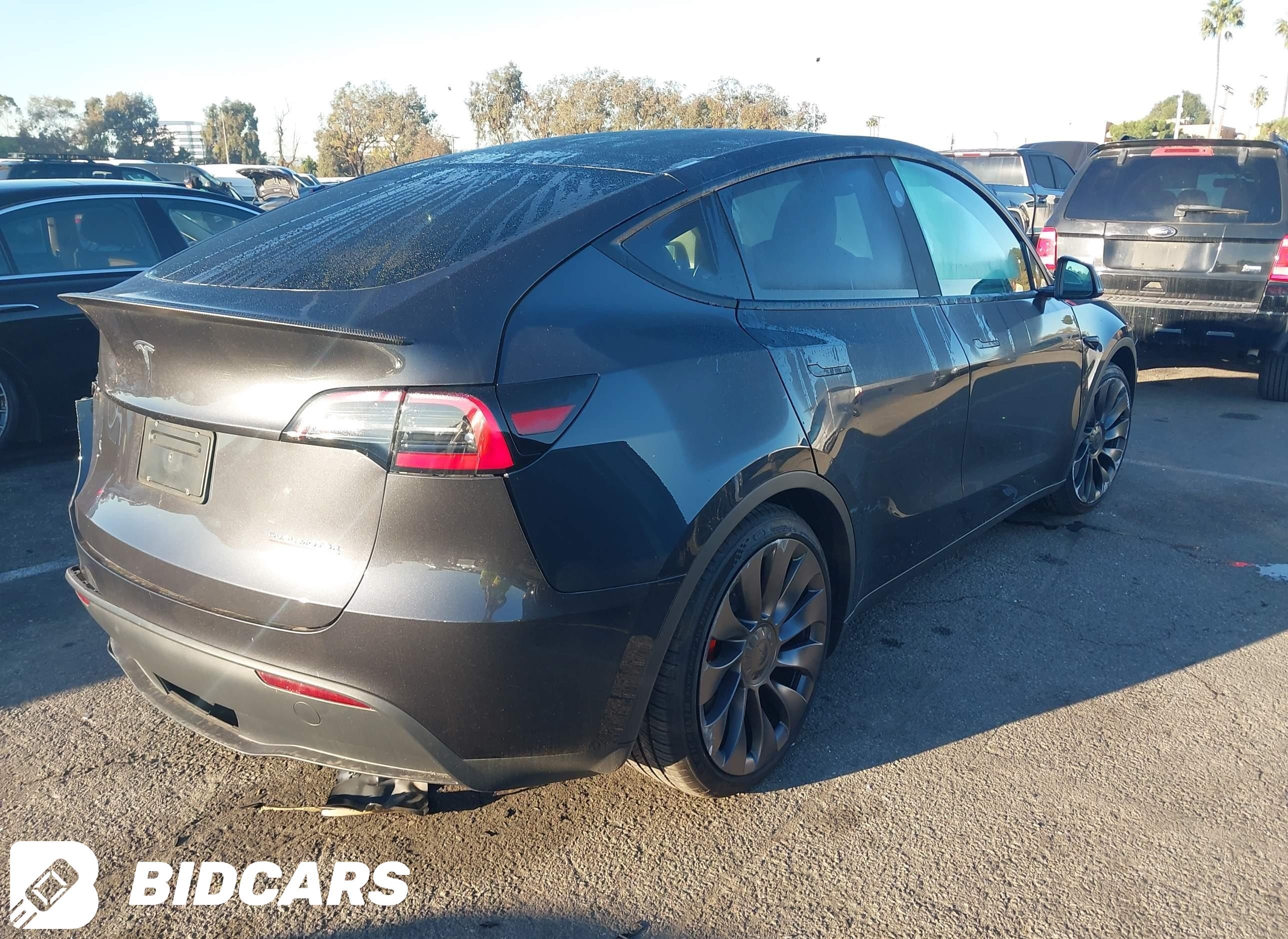 2024 Tesla Model Y, Performan...