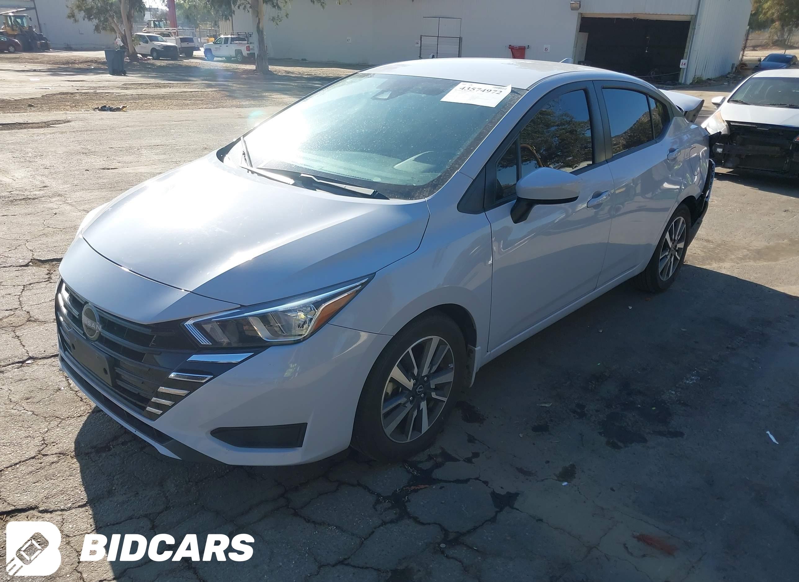 2024 Nissan Versa, 1.6 SV