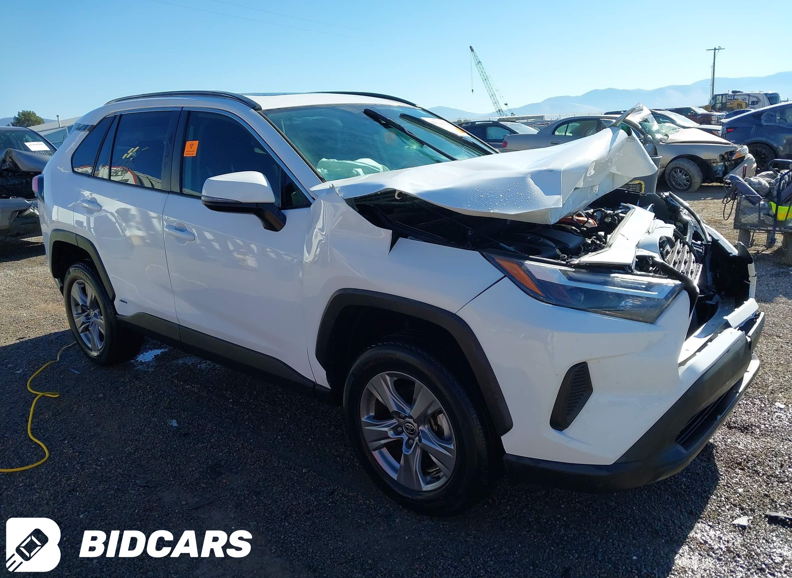 2022 Toyota RAV4, Hybrid Xle