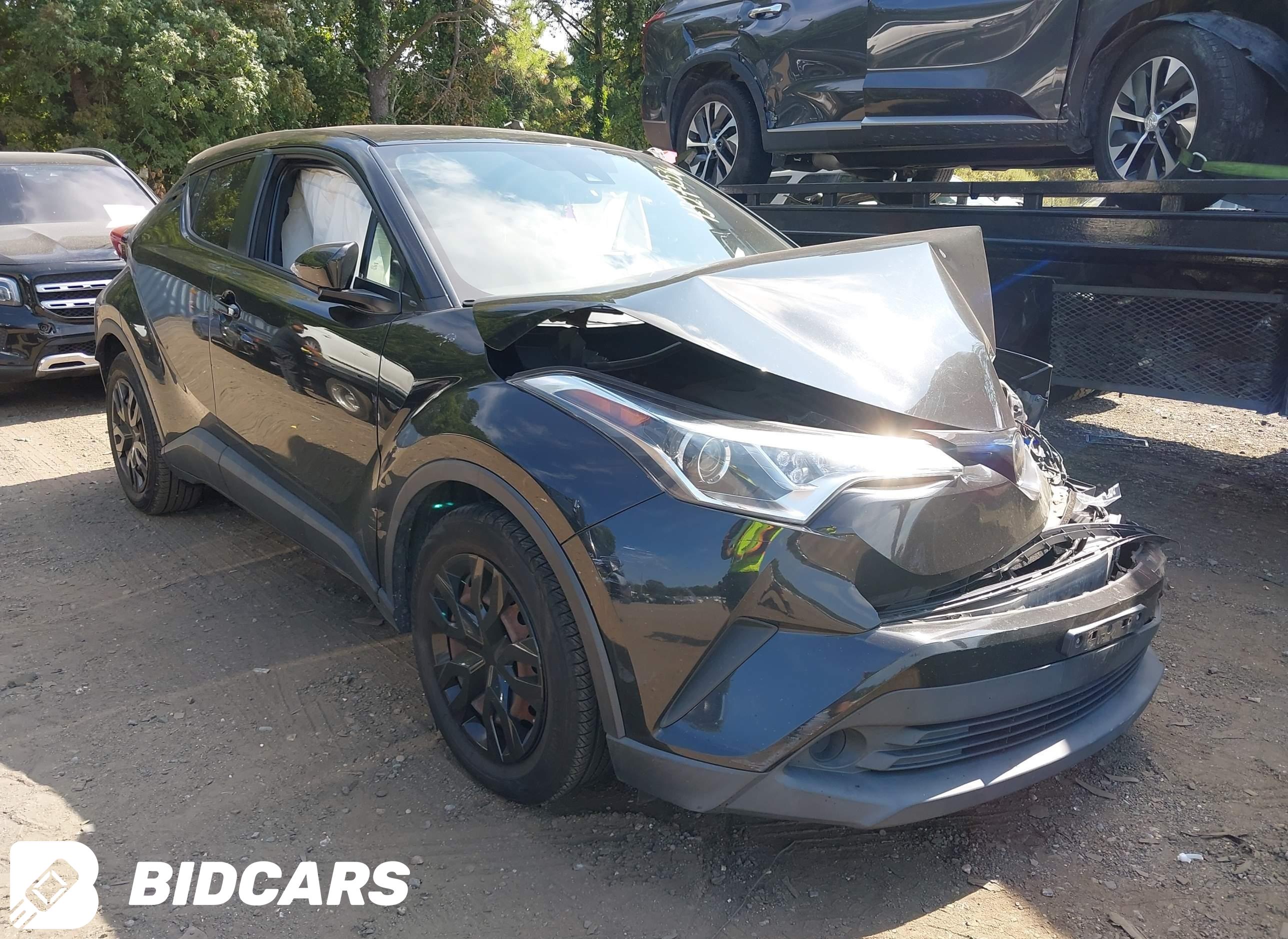 2019 Toyota C-HR, LE