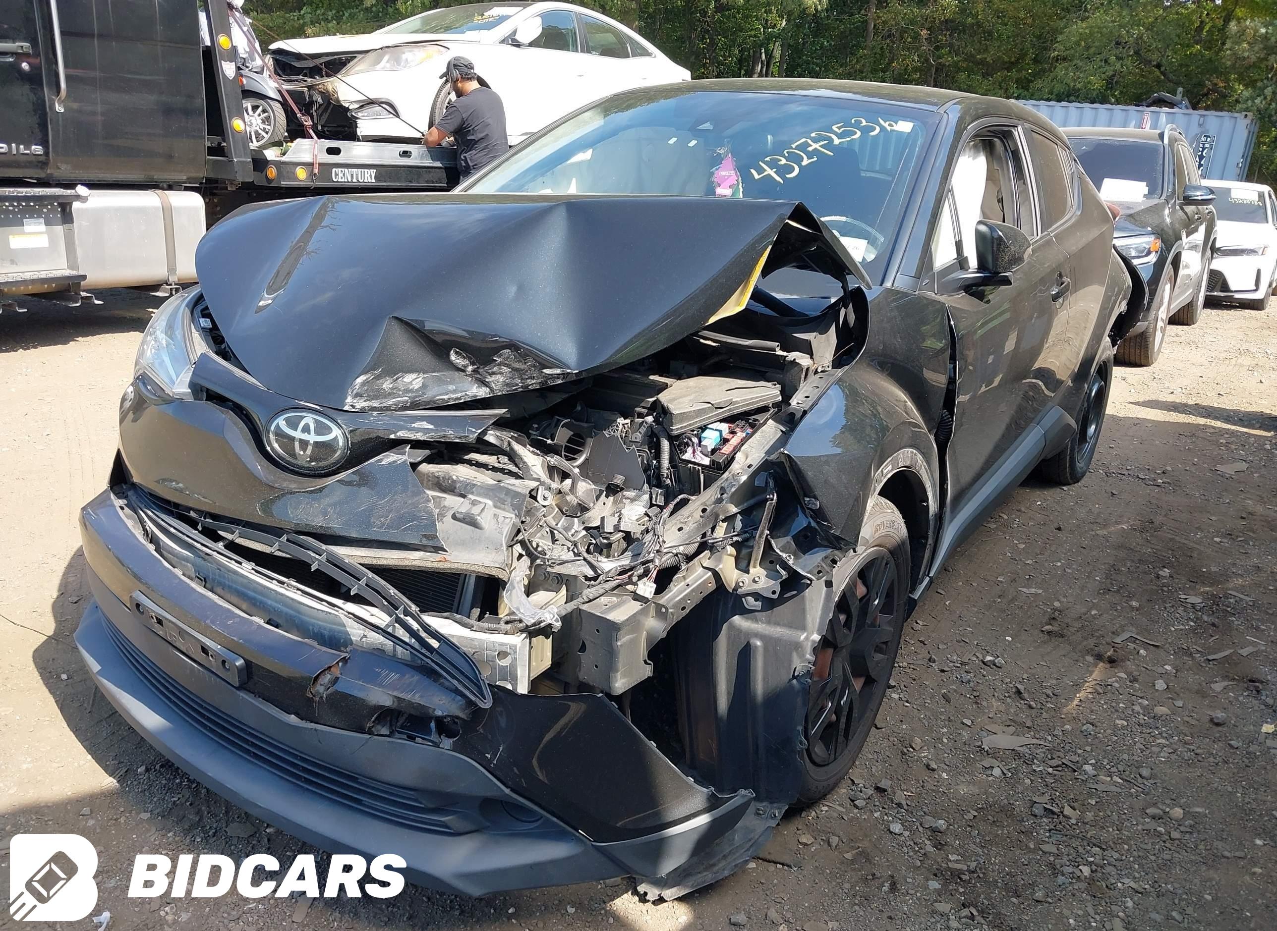 2019 Toyota C-HR, LE