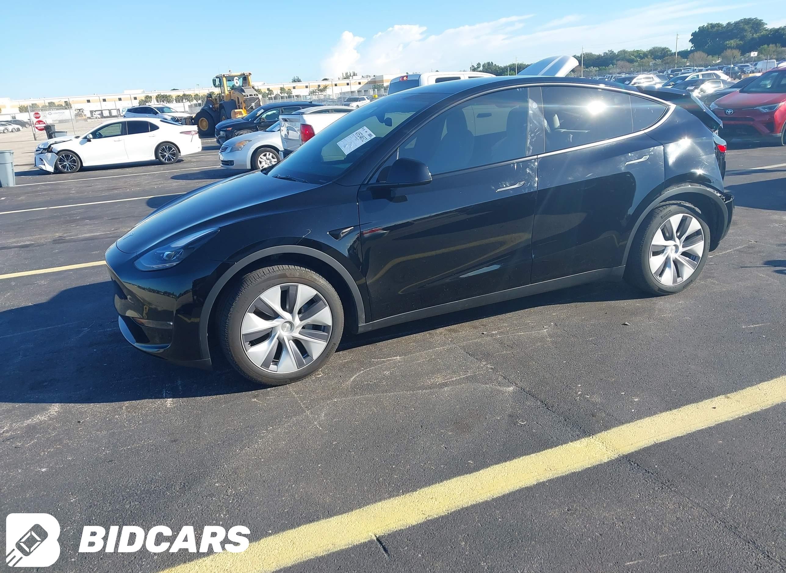 2024 Tesla Model Y, Long Rang...