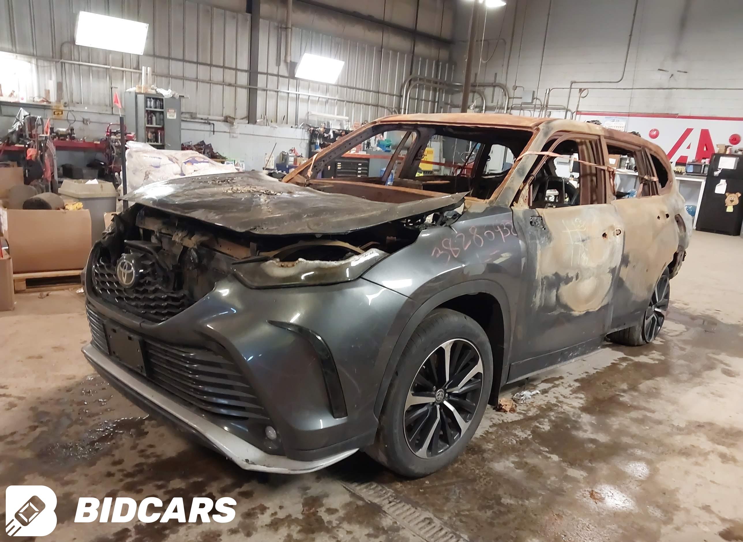 2022 Toyota Highlander, Xse