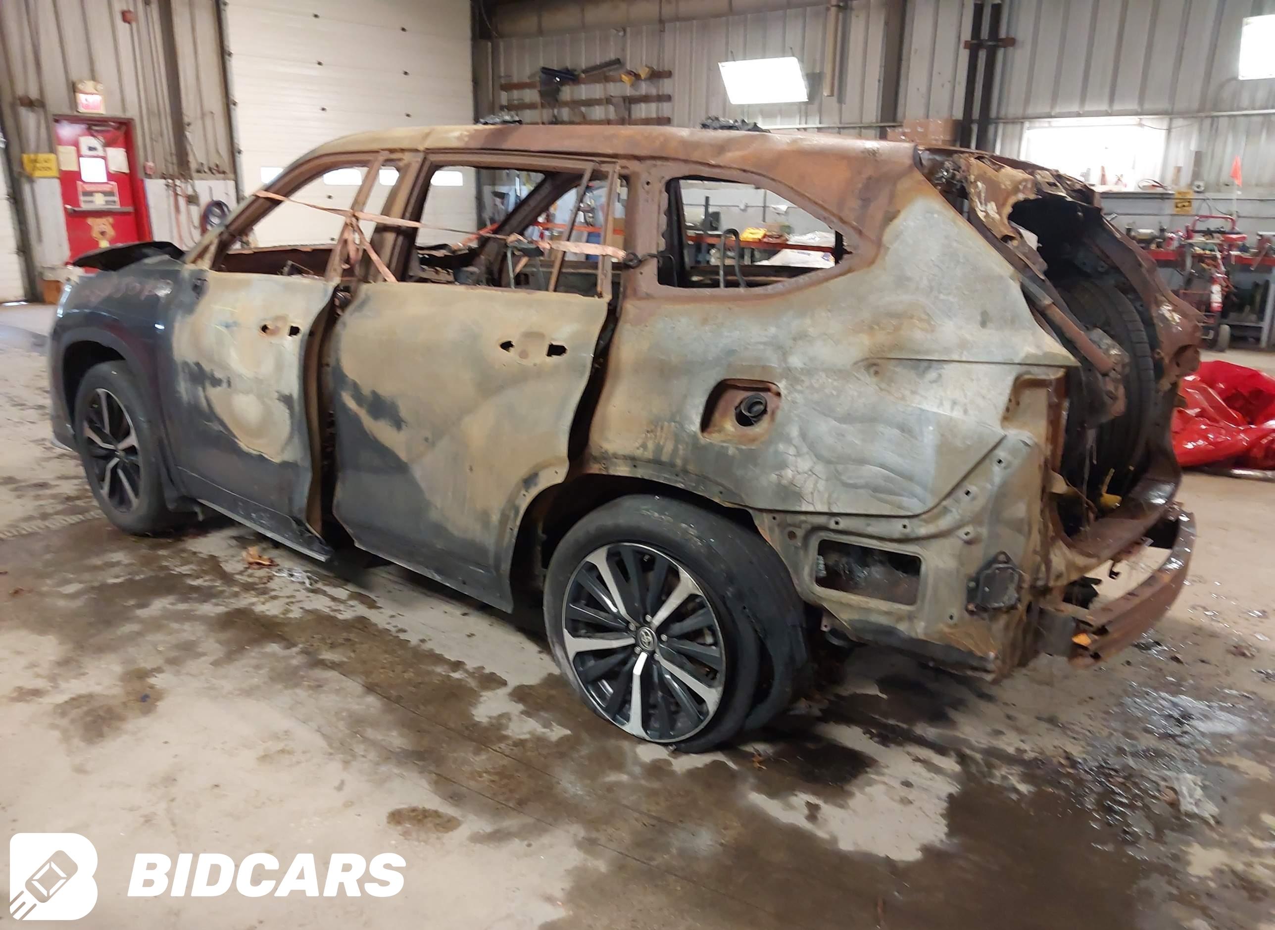 2022 Toyota Highlander, Xse