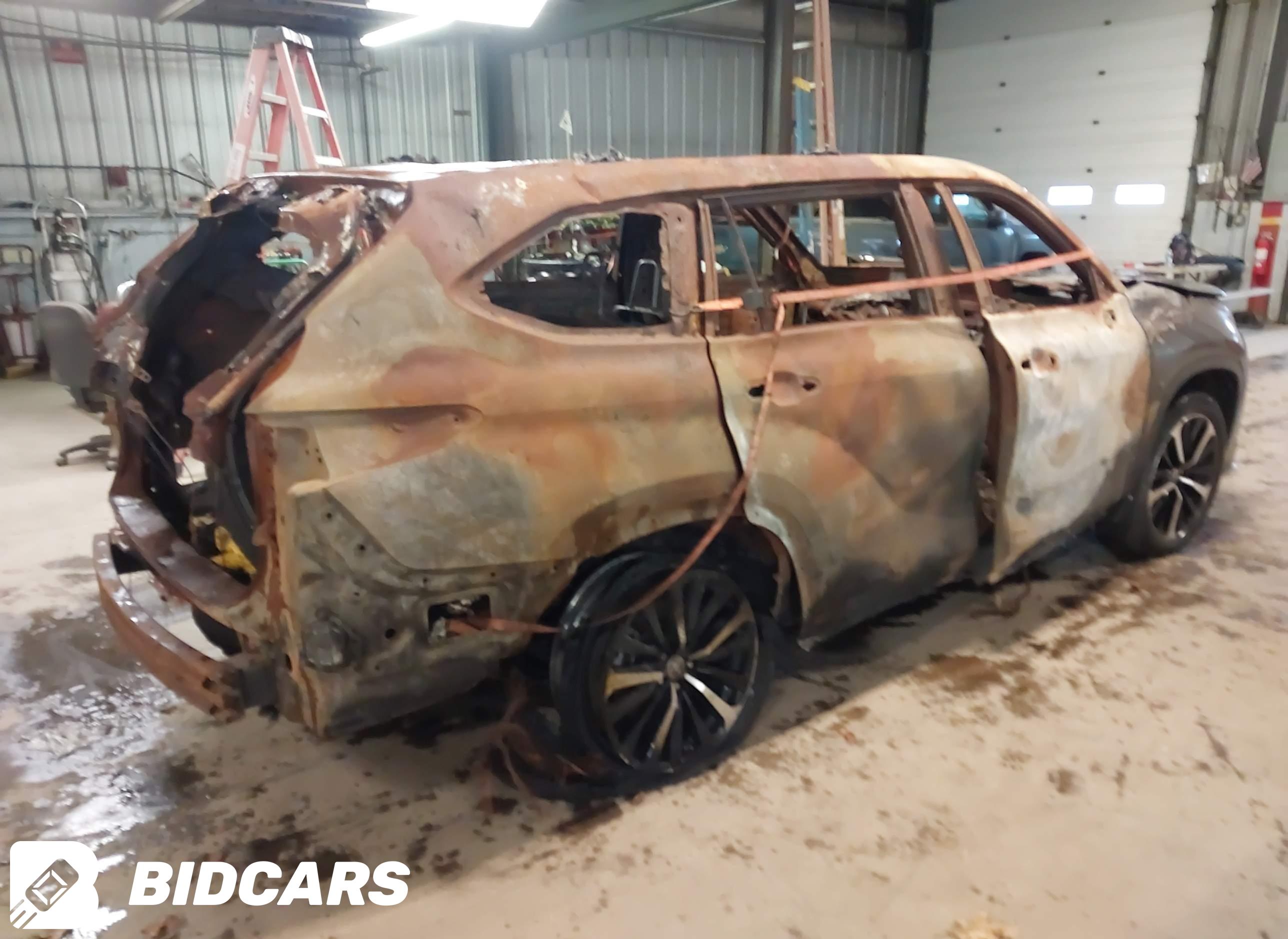 2022 Toyota Highlander, Xse