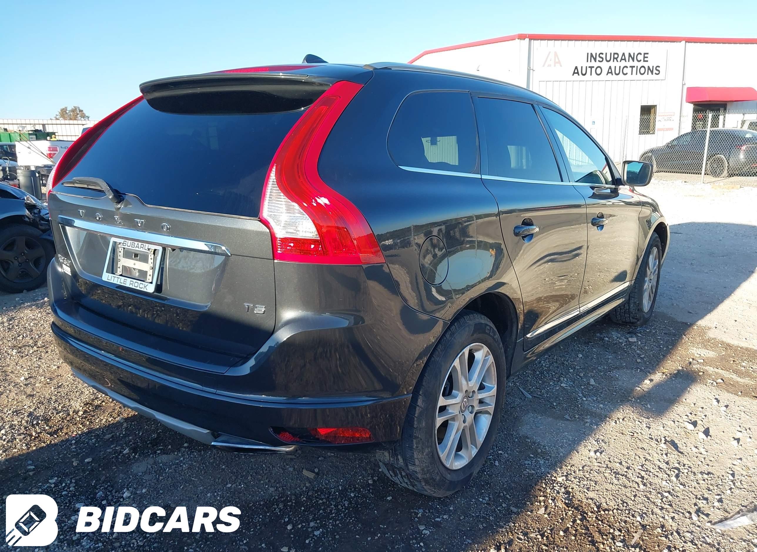 2016 Volvo XC60, T5 Drive-E P...