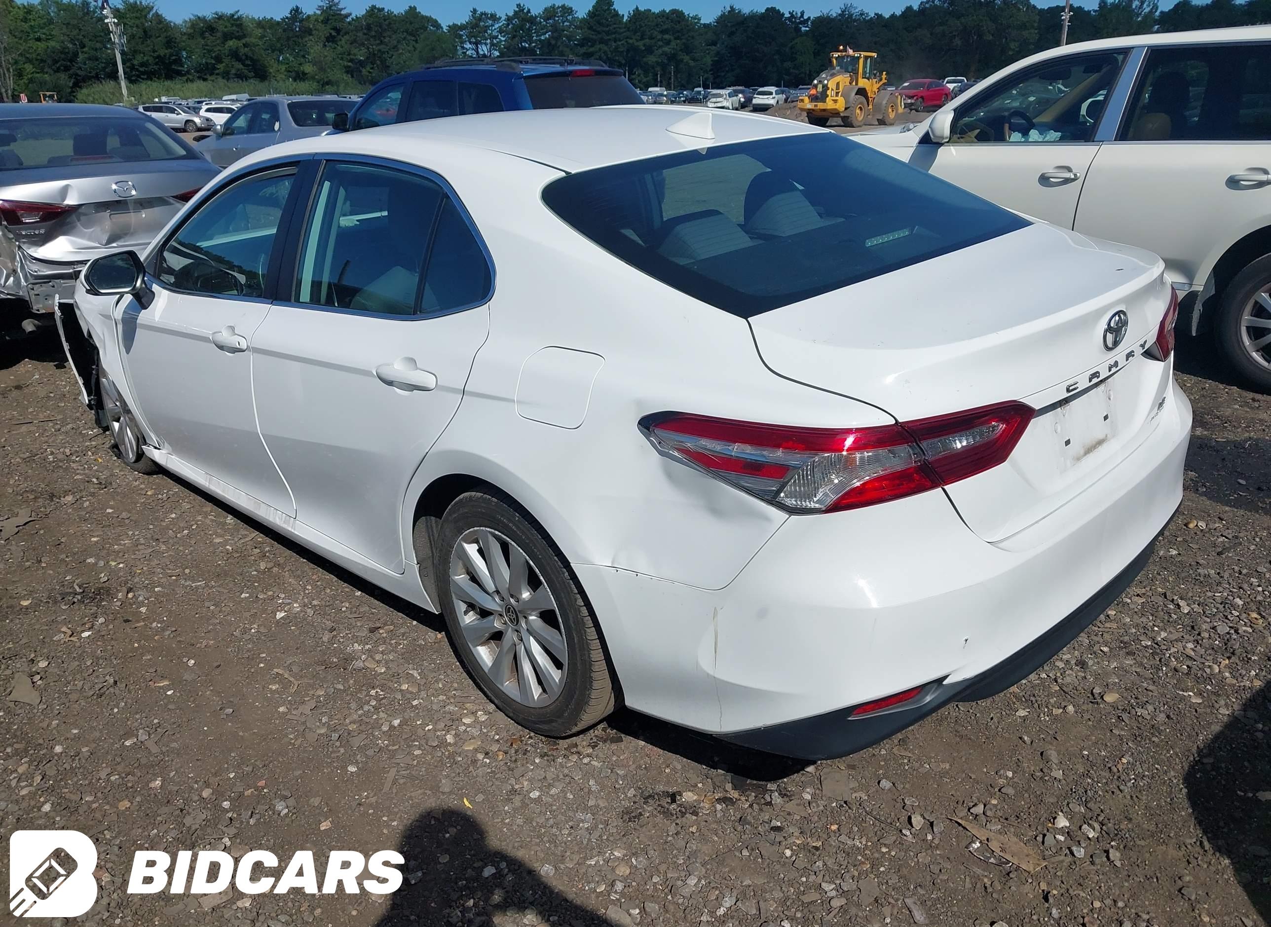 2020 Toyota Camry, LE