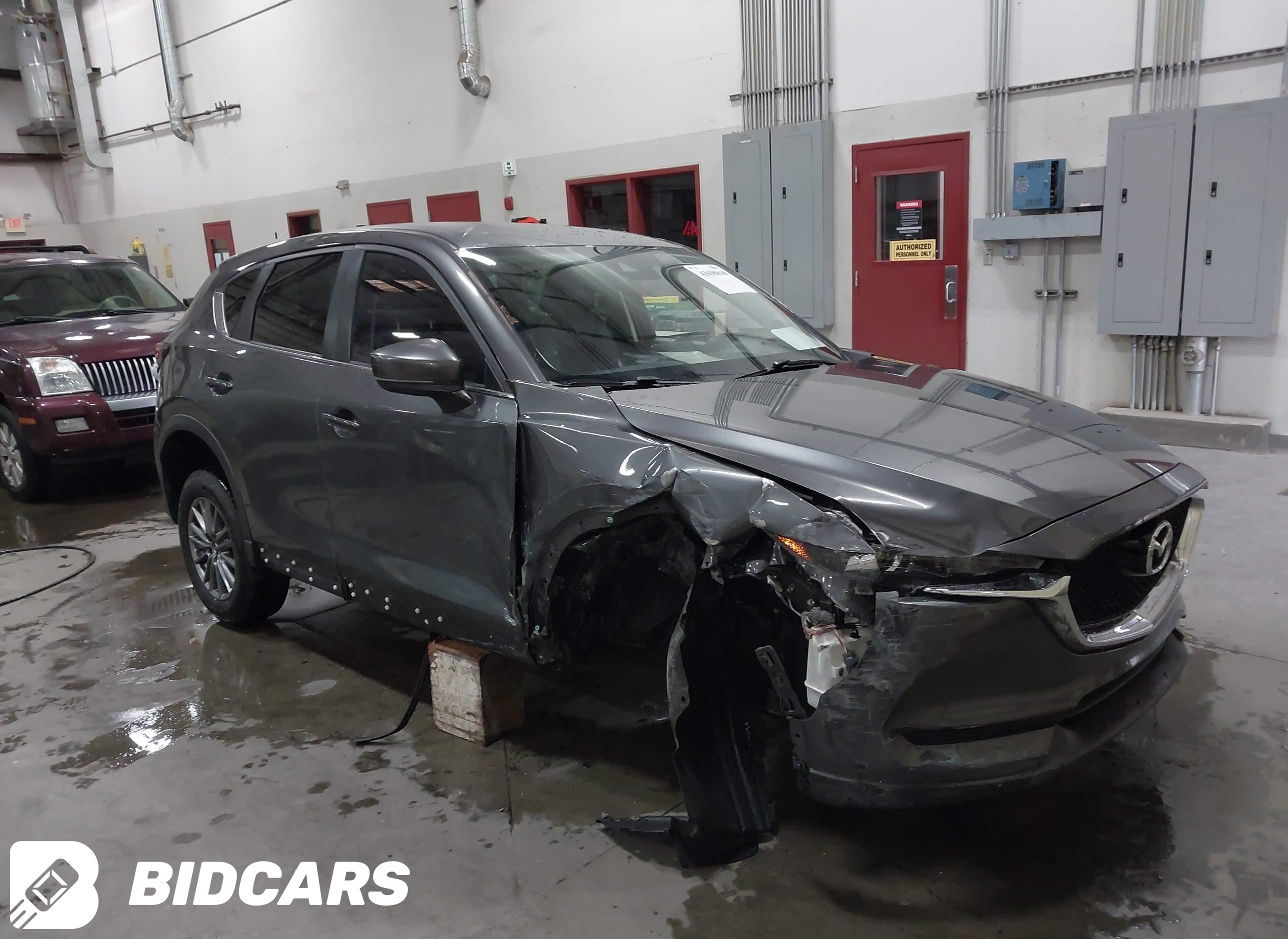 2017 Mazda CX-5, Touring