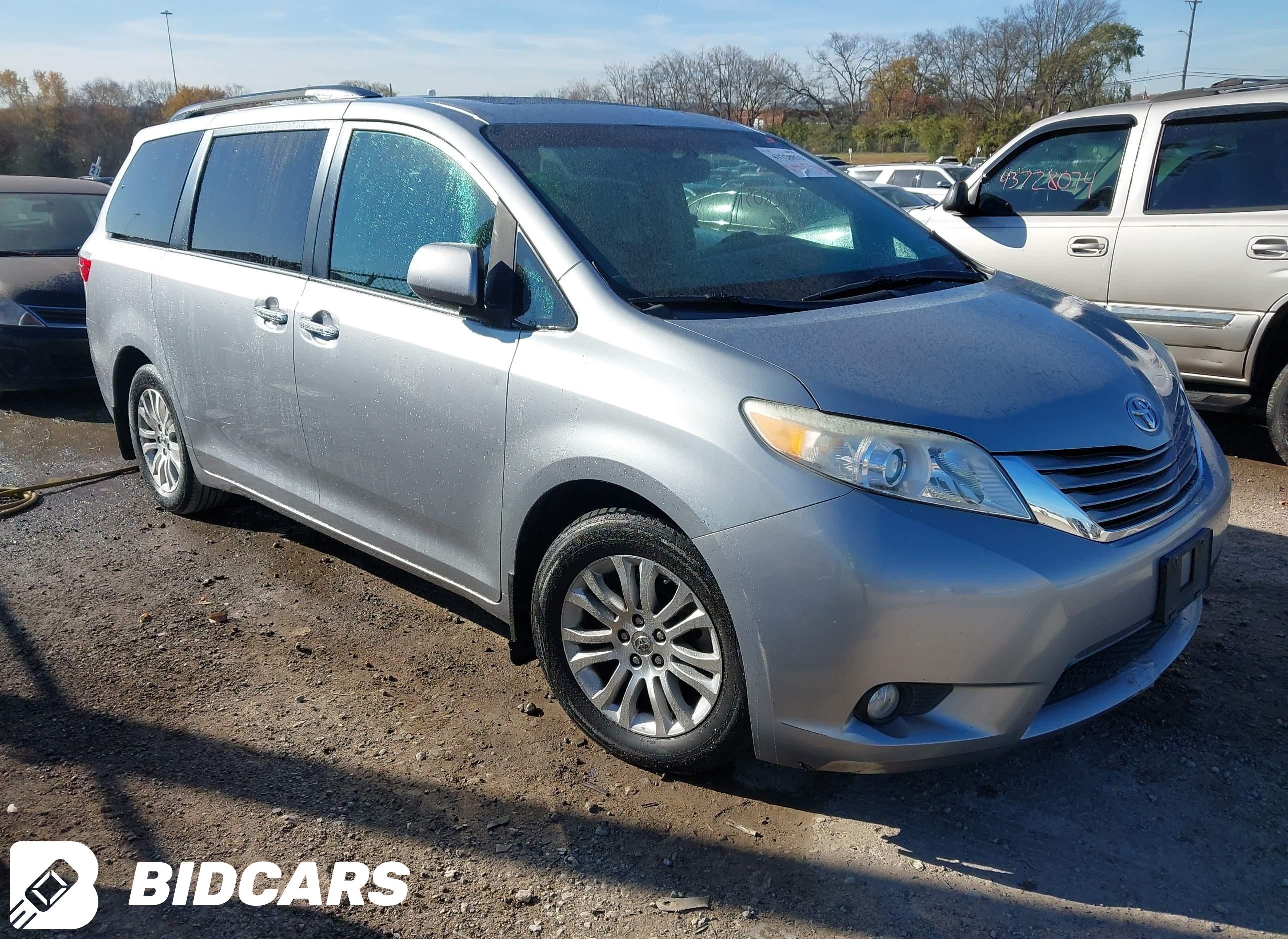 2016 Toyota Sienna, Xle Premi...