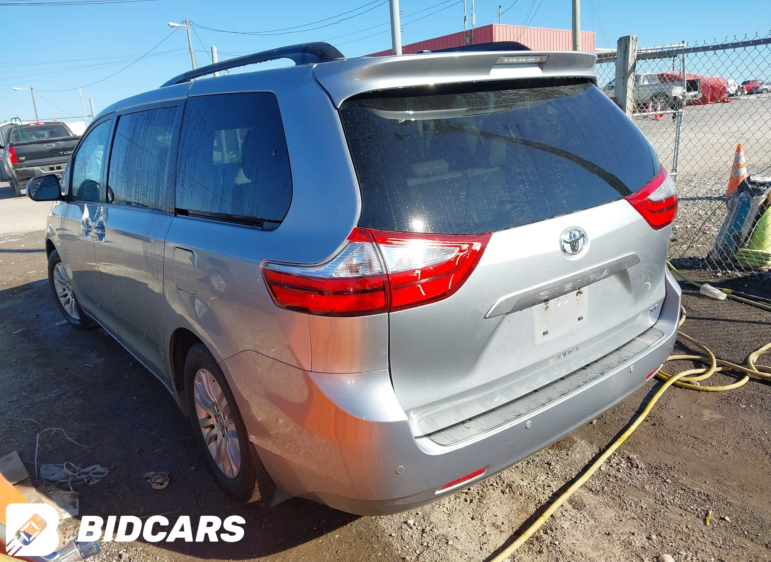 2016 Toyota Sienna, Xle Premi...