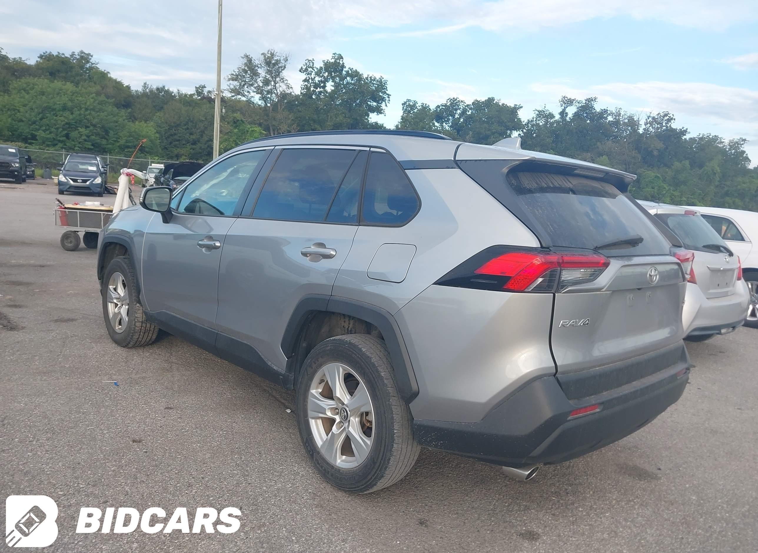 2021 Toyota RAV4, Xle