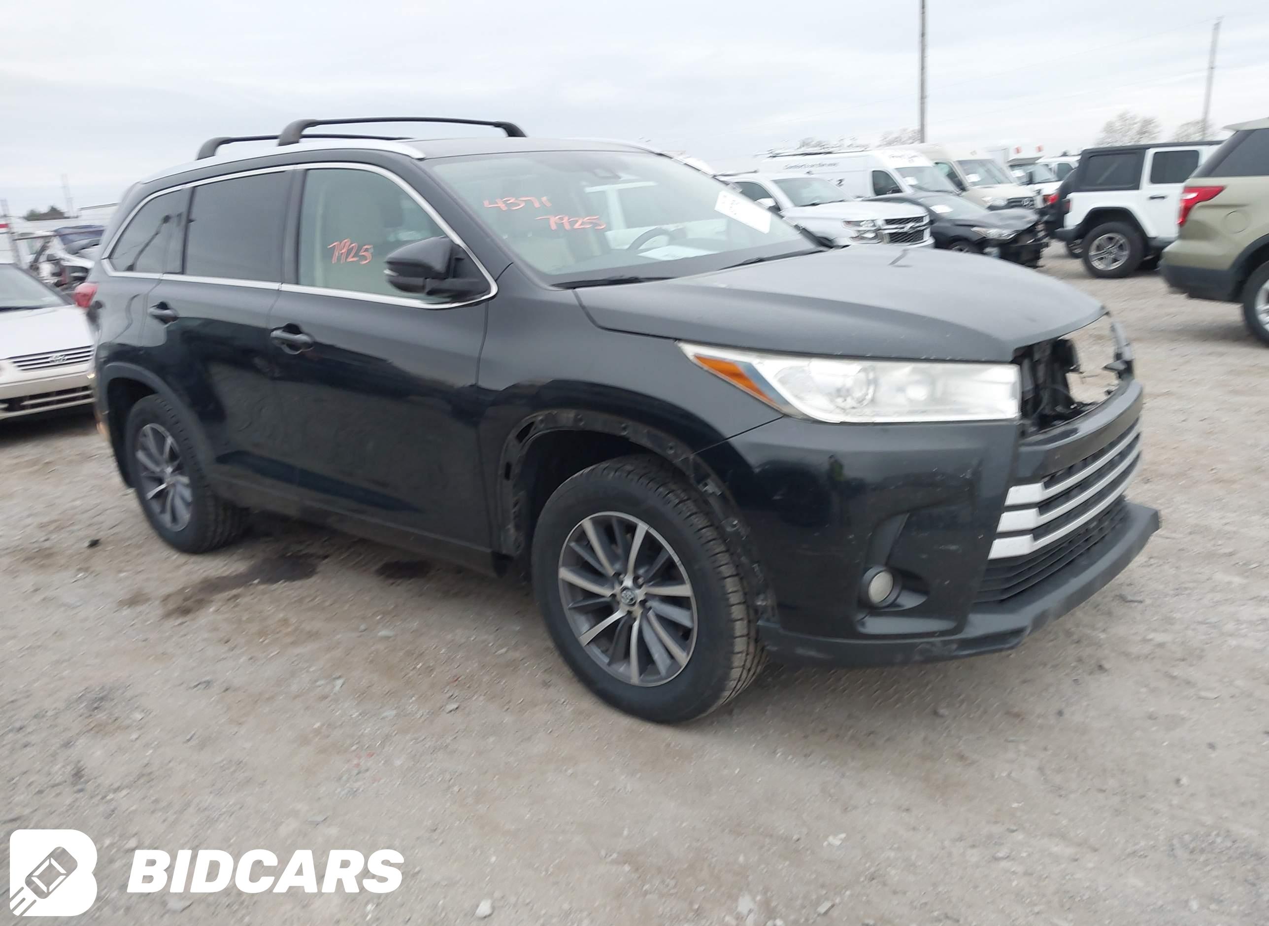 2017 Toyota Highlander, Xle