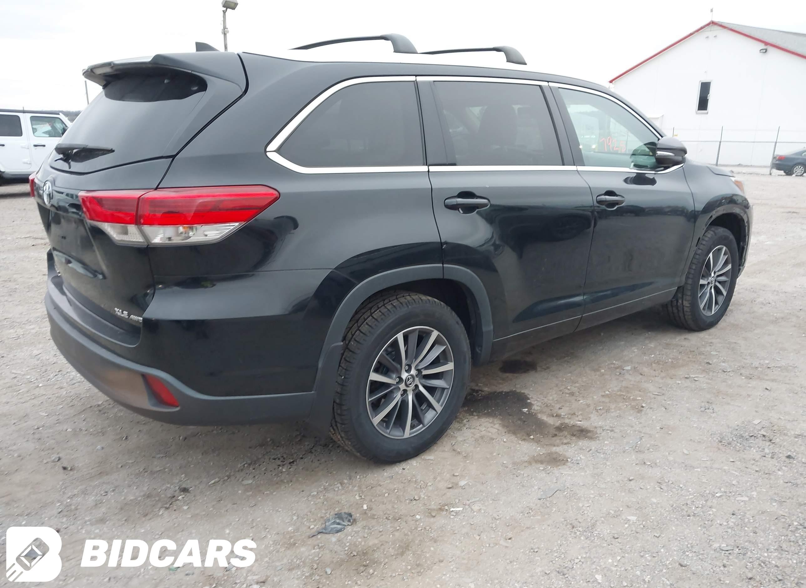 2017 Toyota Highlander, Xle