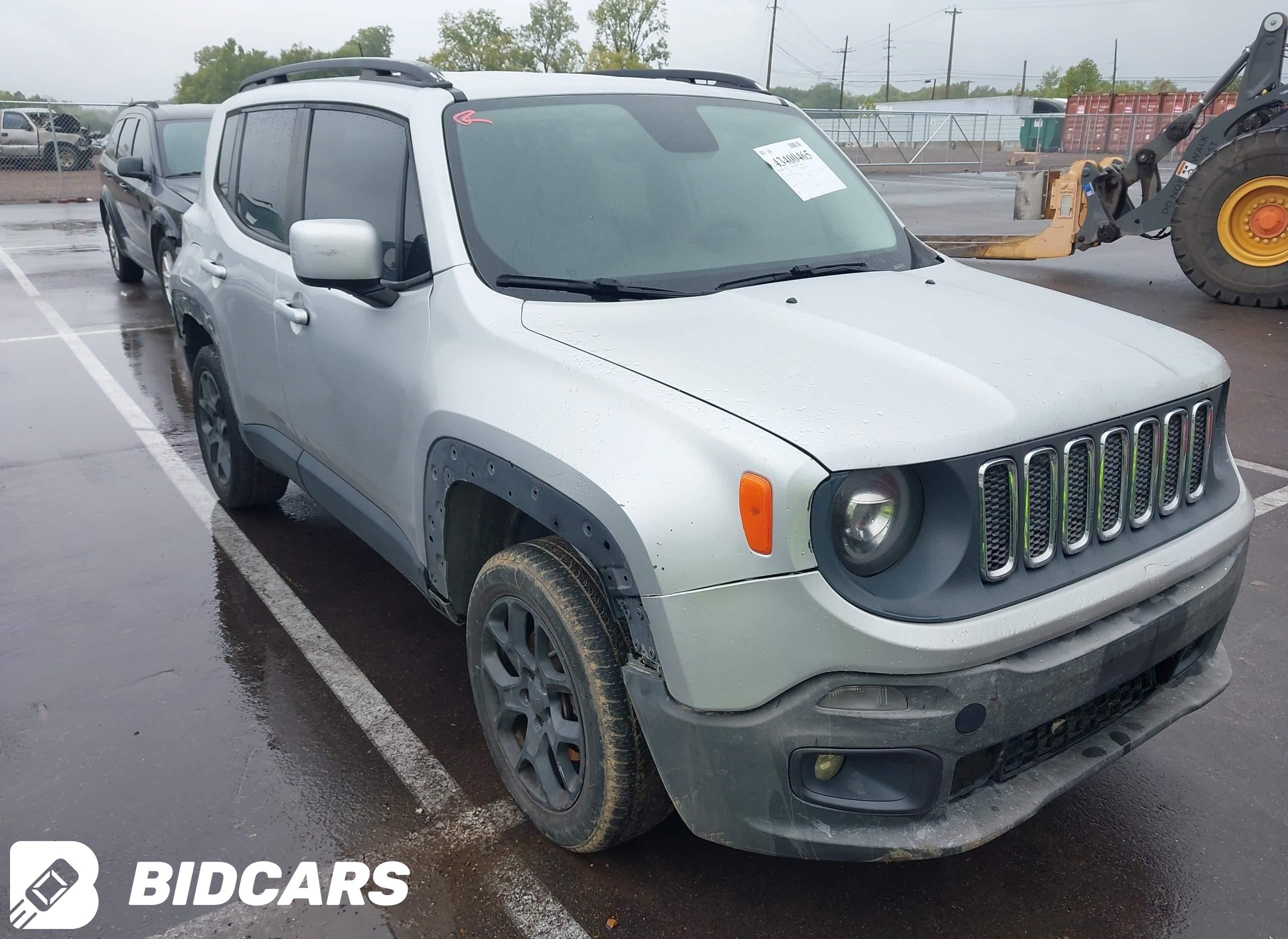 2015 Jeep Renegade, Latitude
