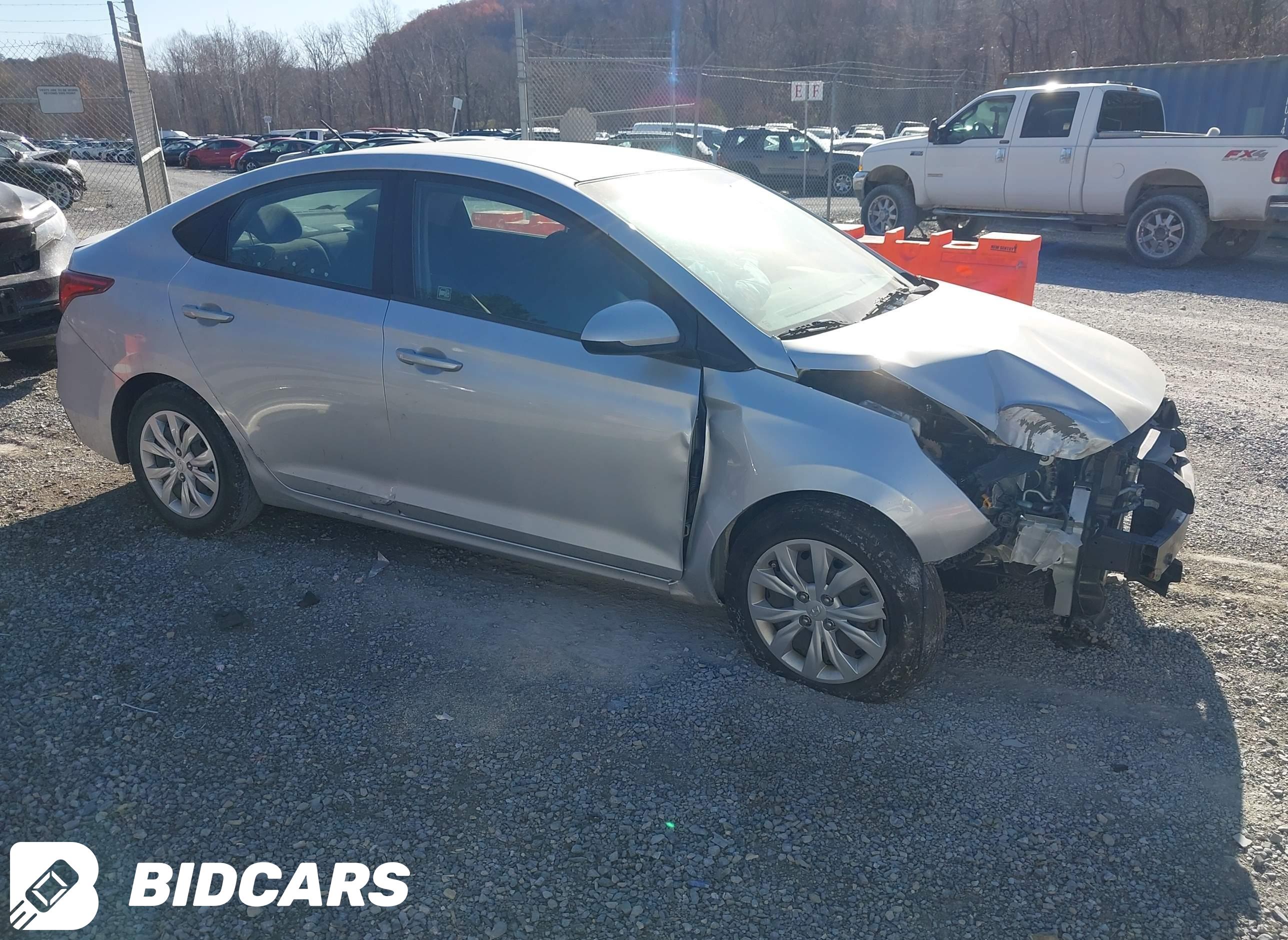 2021 Hyundai Accent, SE